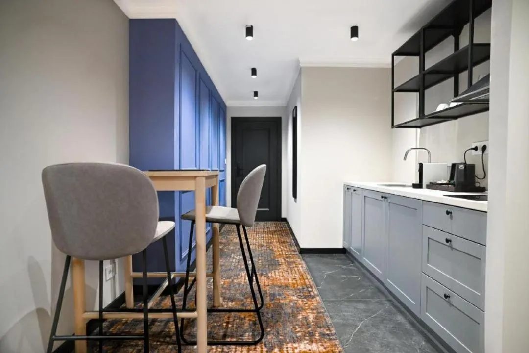 Black Gallo Residences