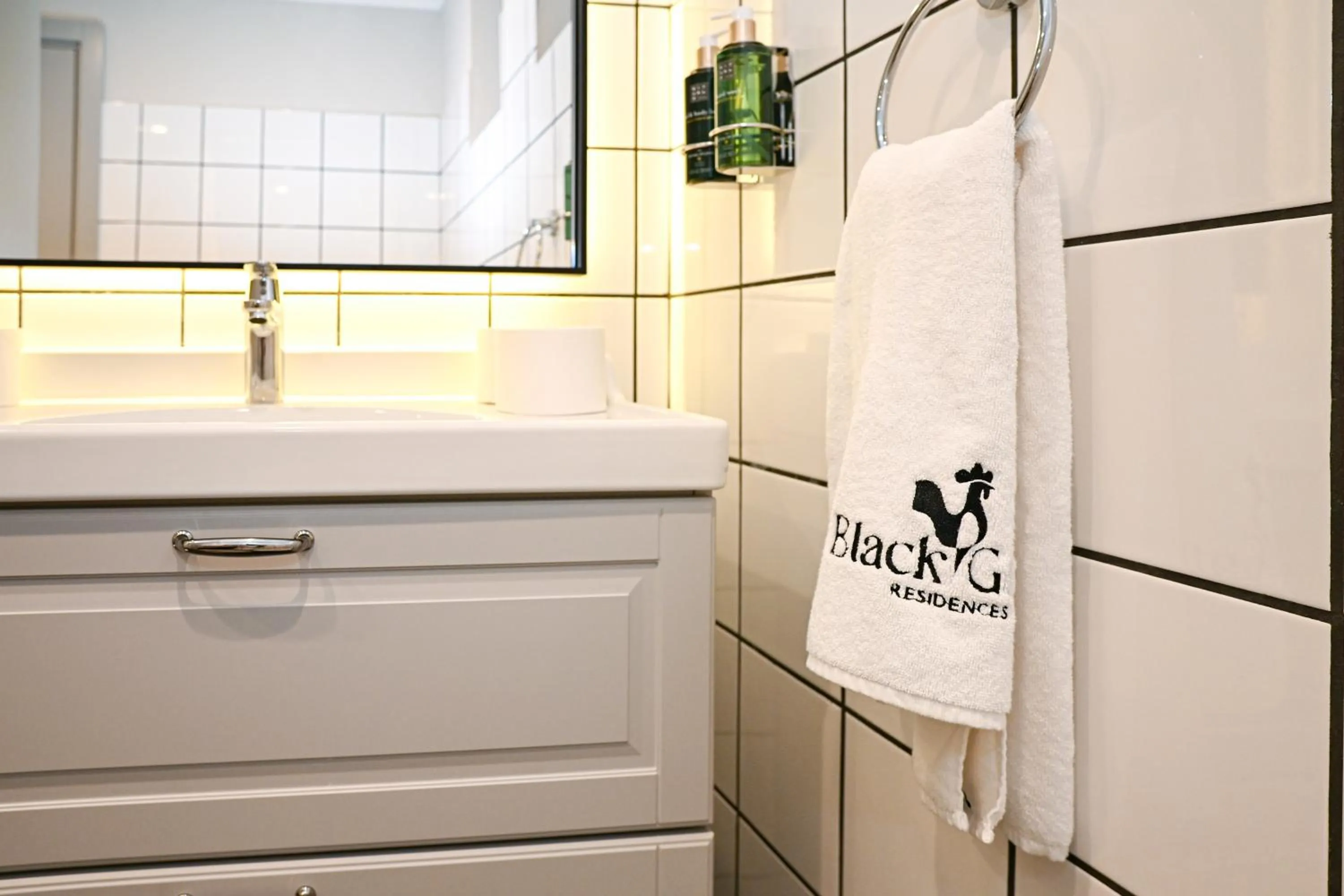Bathroom in Black Gallo Residences