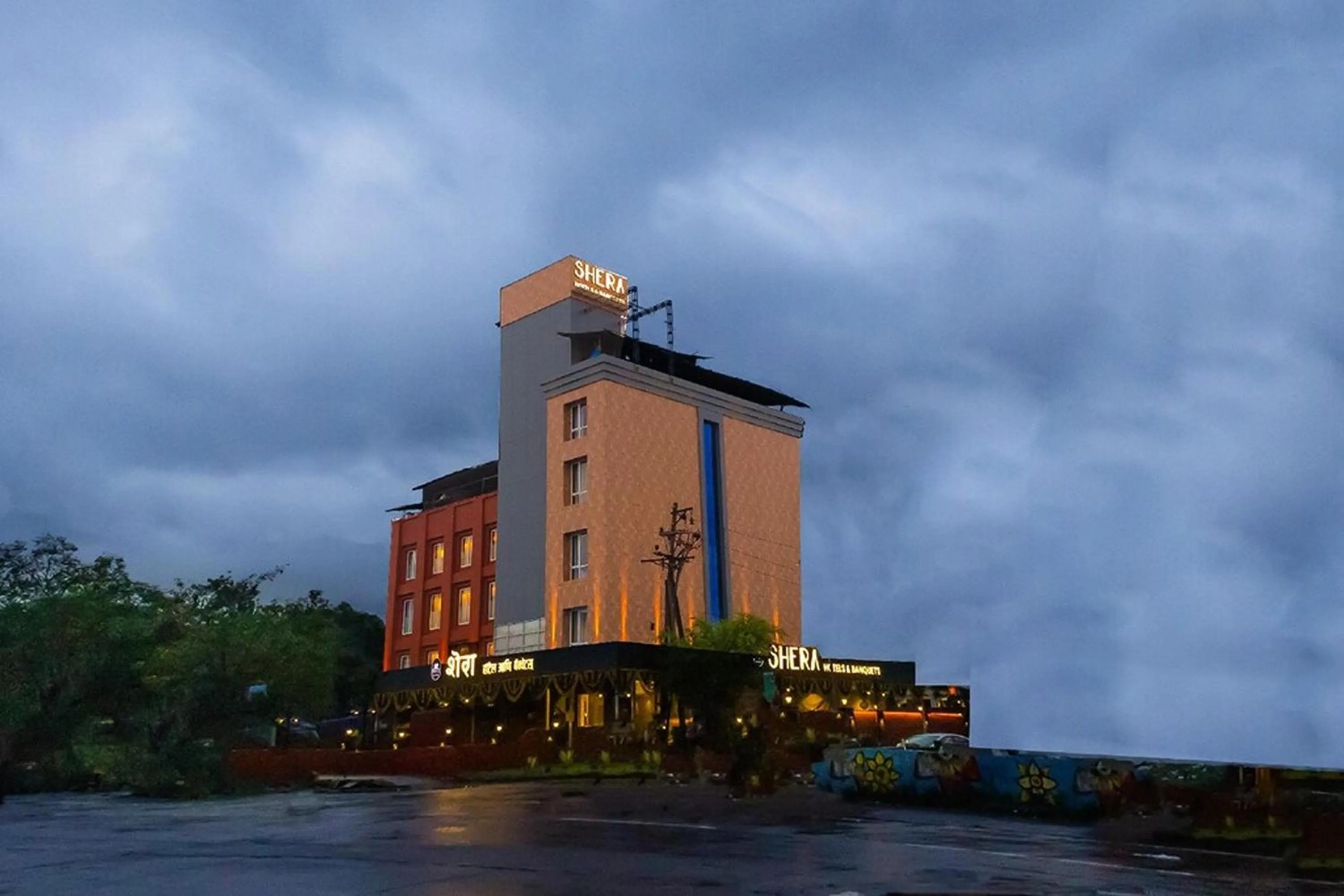 Property building in Shera Hotels & Banquets