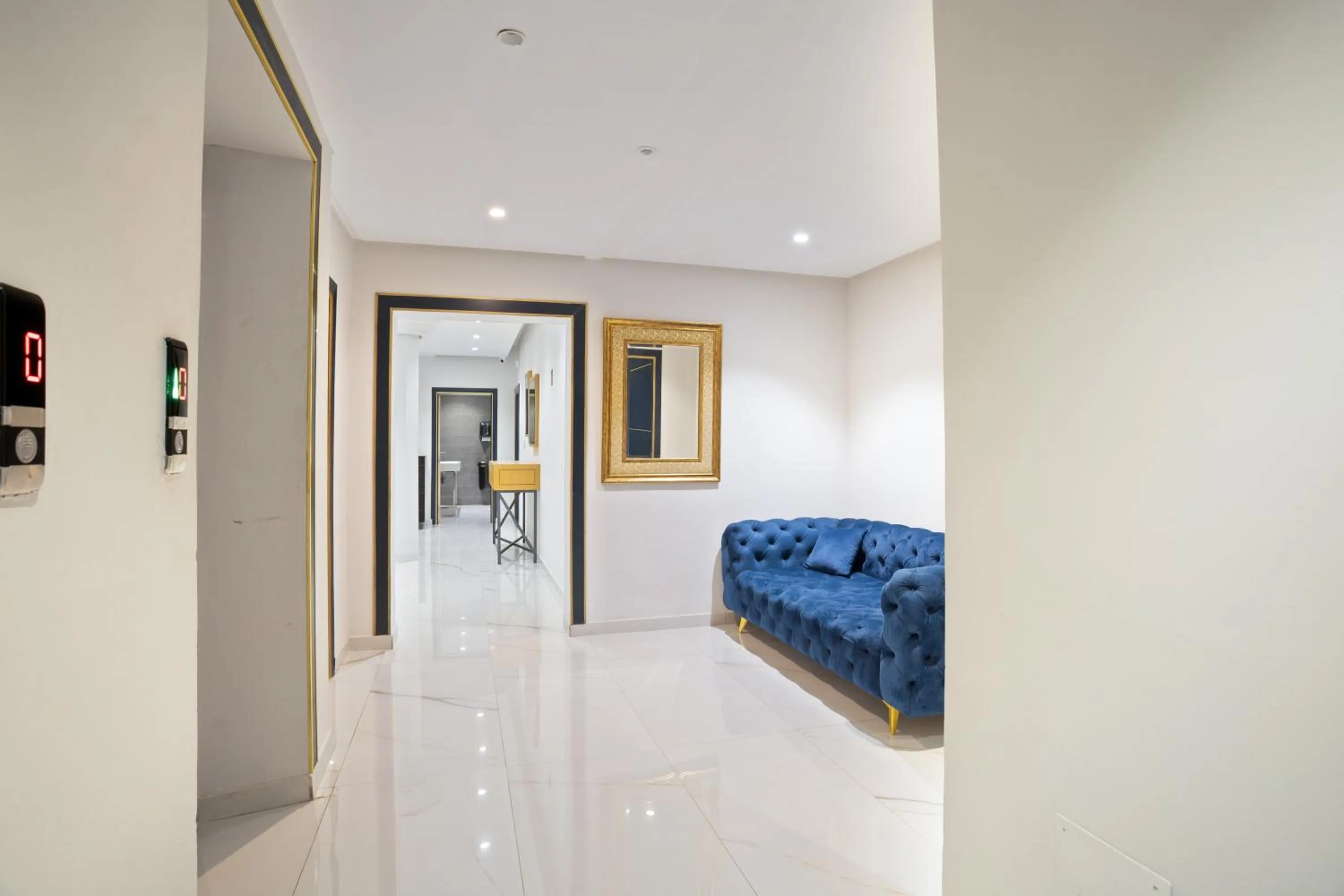 Lobby or reception, Bed in Hotel Donia Sfax