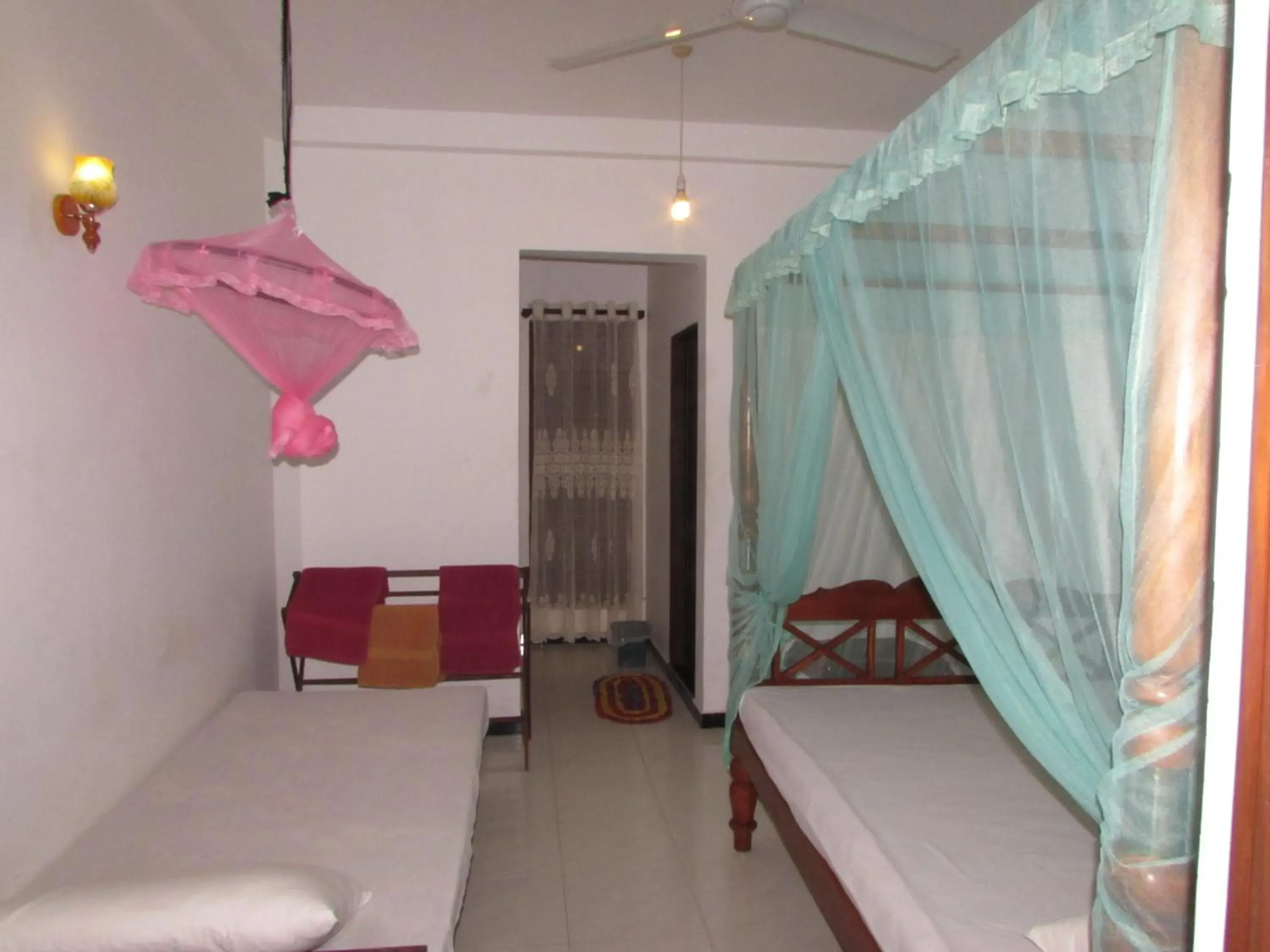 Standard Triple Room in Rainbow Guest House Standard Triple Room in Rainbow Guest House