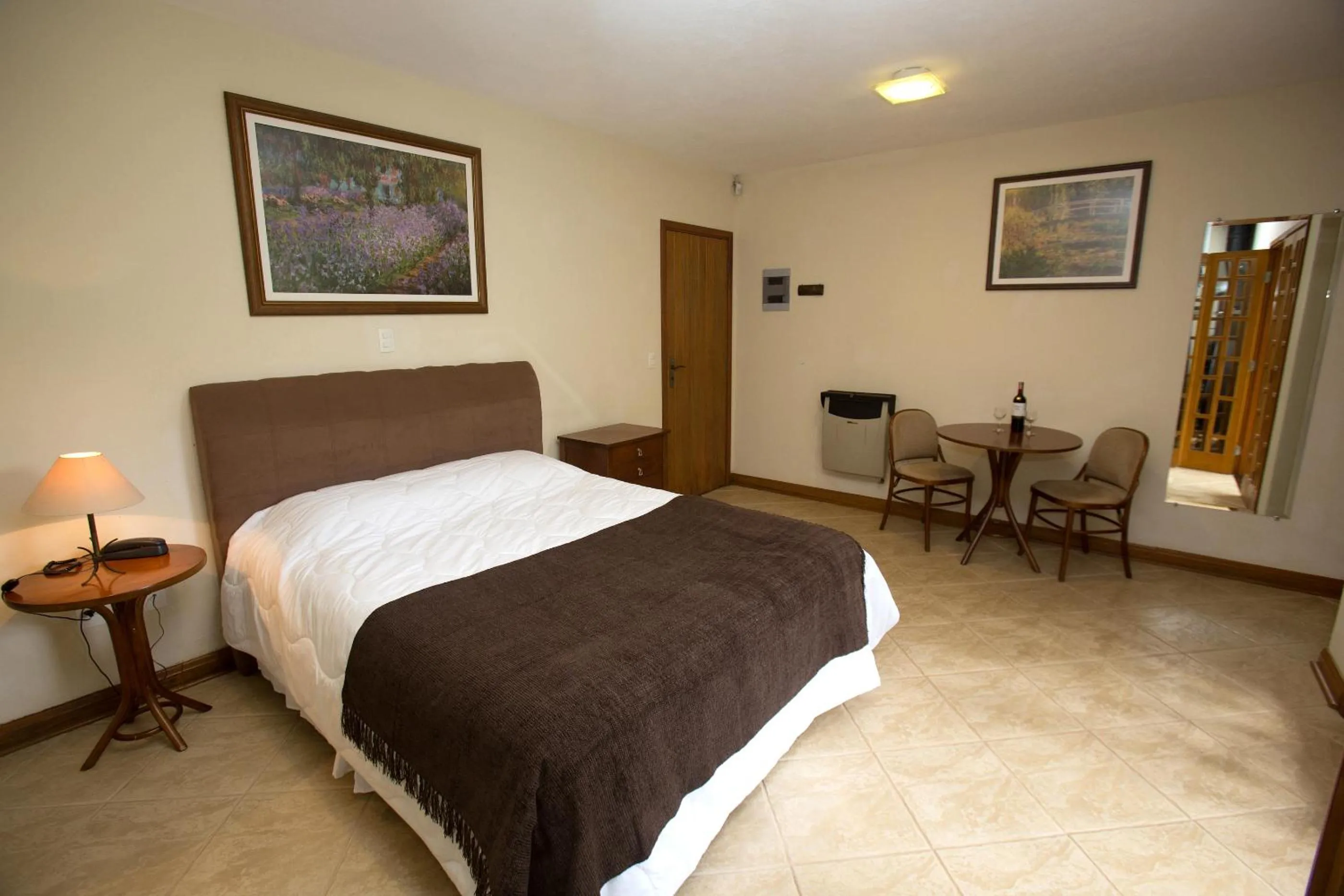 Bedroom, Bed in Pousada Chalé da Floresta