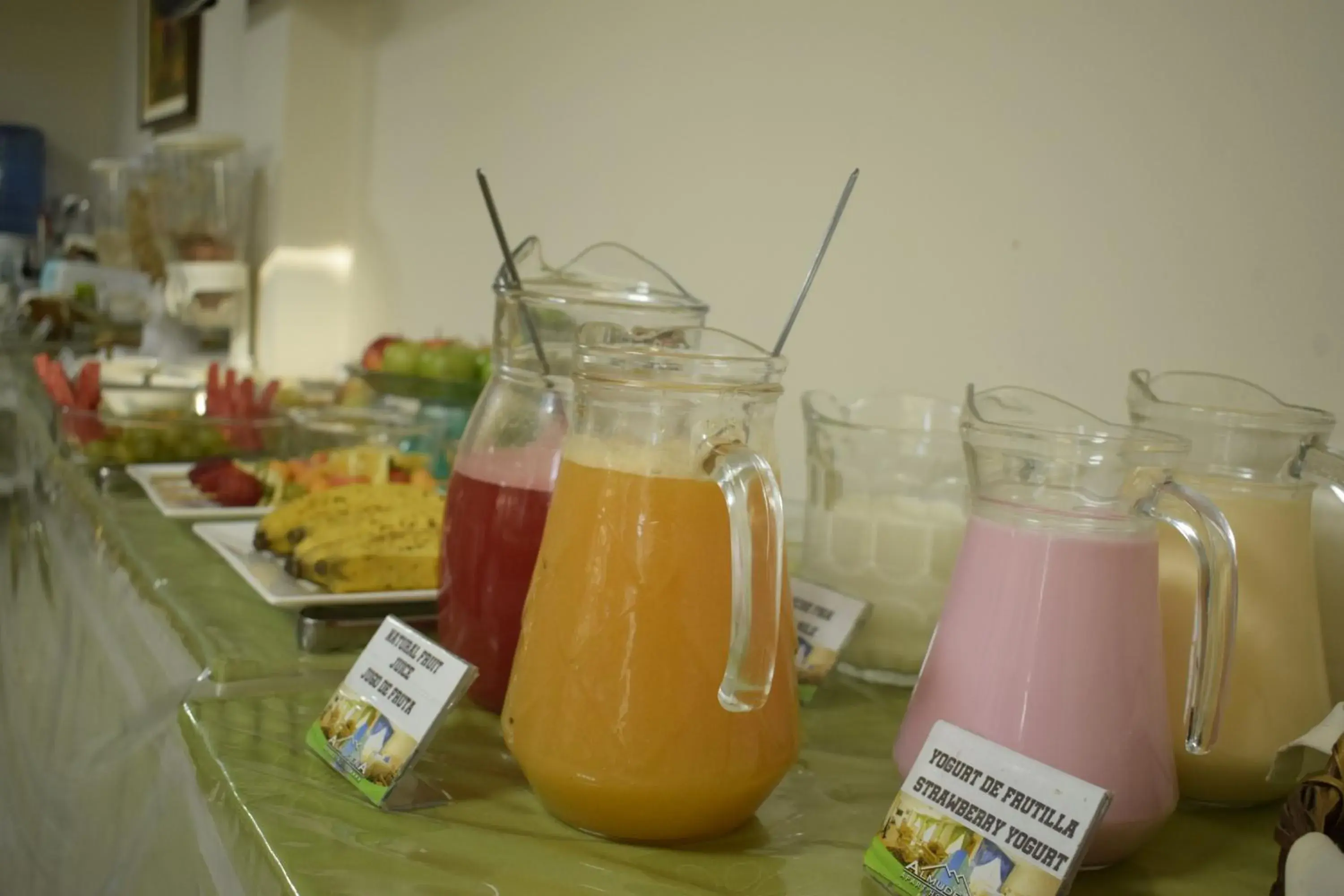 Breakfast in Almudena Apart Hotel Breakfast in Almudena Apart Hotel