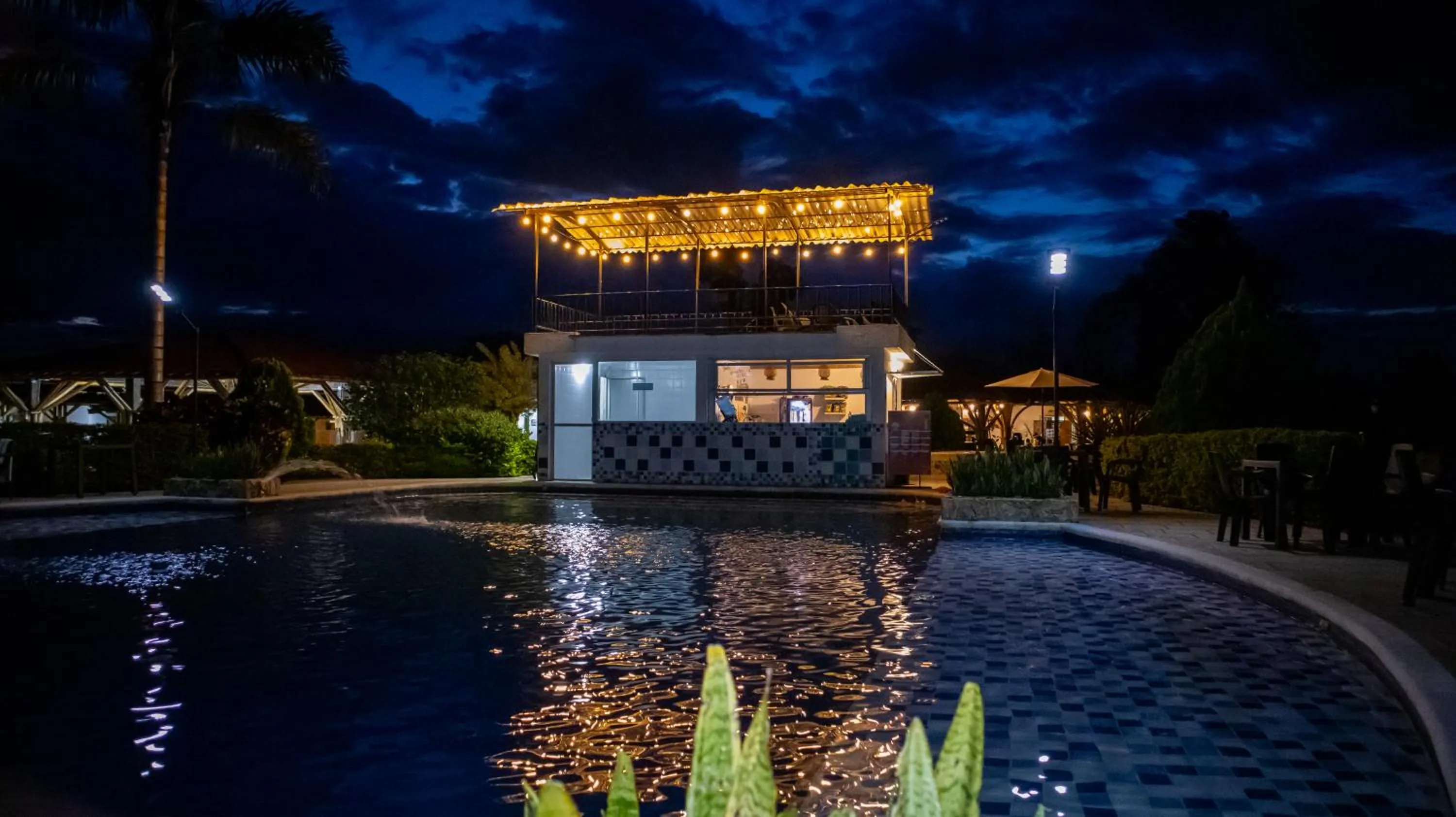 Swimming pool in Hotel Parque de los Arrieros