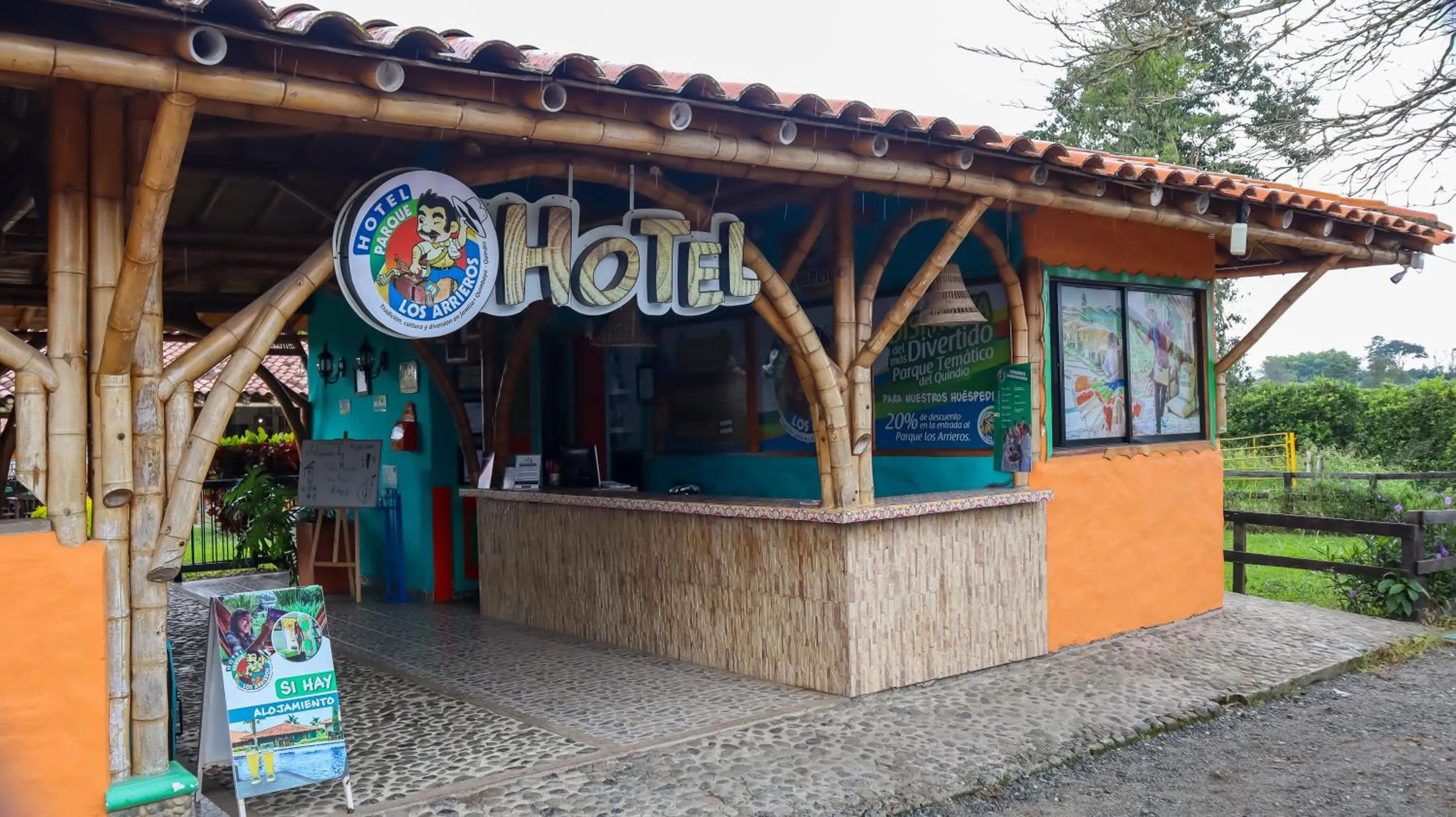 Lobby or reception in Hotel Parque de los Arrieros