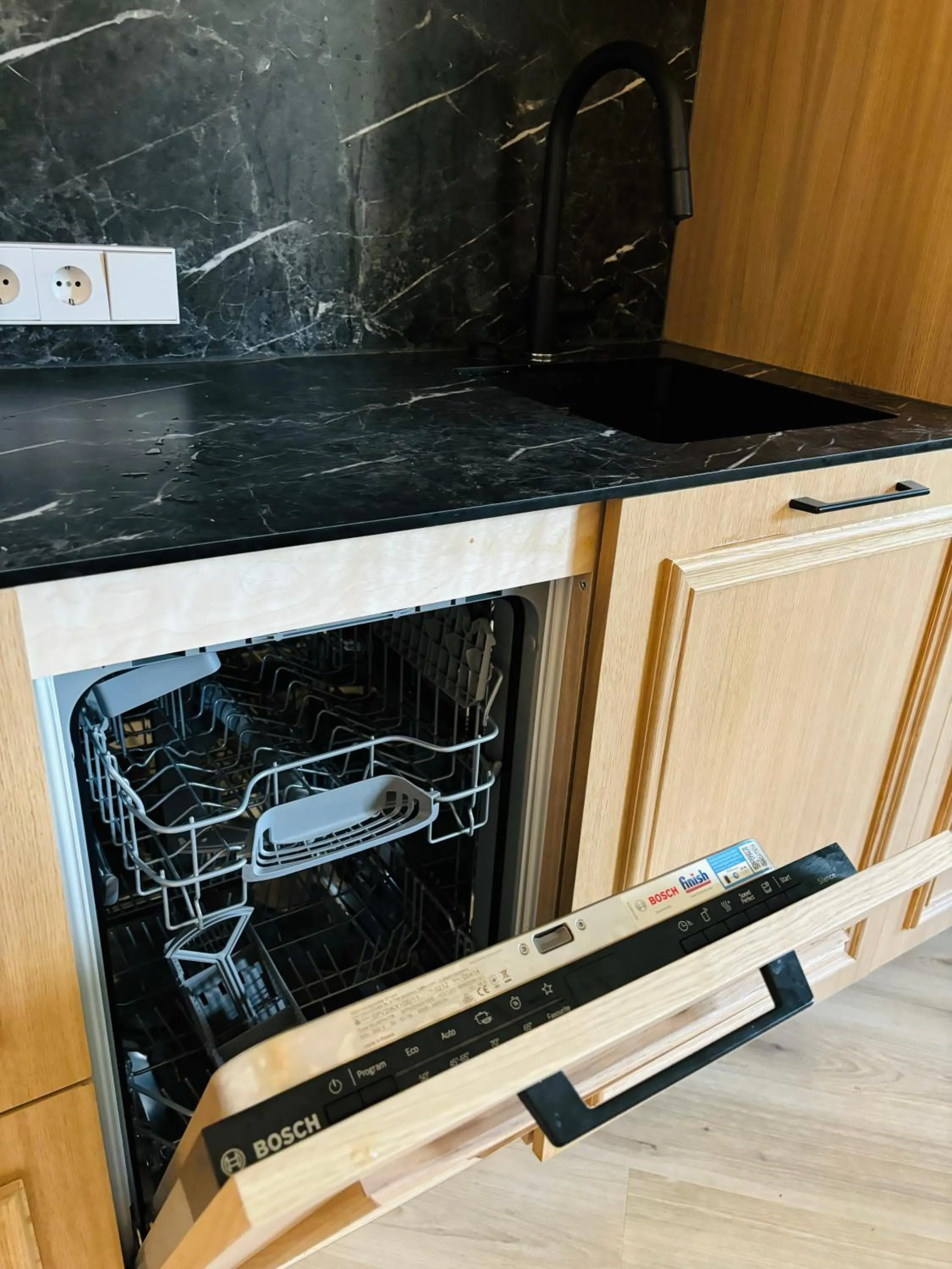 Kitchen or kitchenette in Smiltynės Kurhauzas Sandkrug Kurhaus