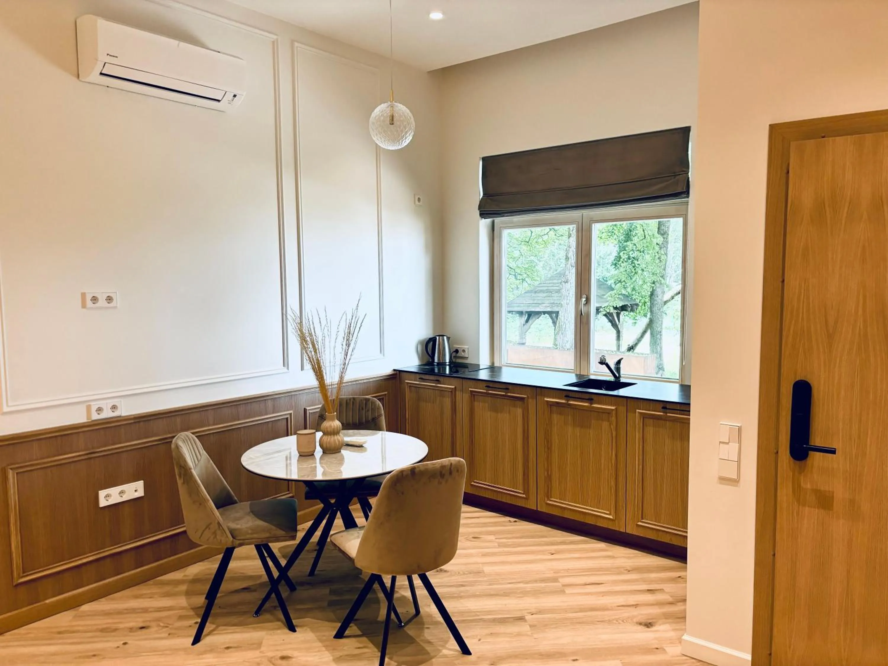 Kitchen or kitchenette in Smiltynės Kurhauzas Sandkrug Kurhaus