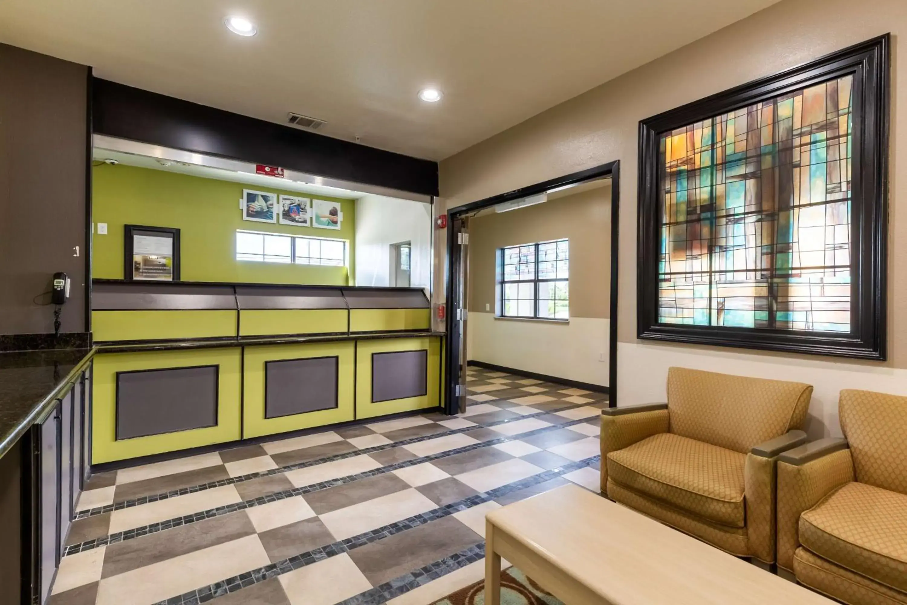 Lobby or reception in Studio 6 Bay City TX Lobby or reception in Studio 6 Bay City TX