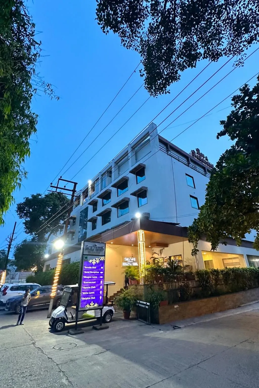 Facade/entrance in Hotel Solaris