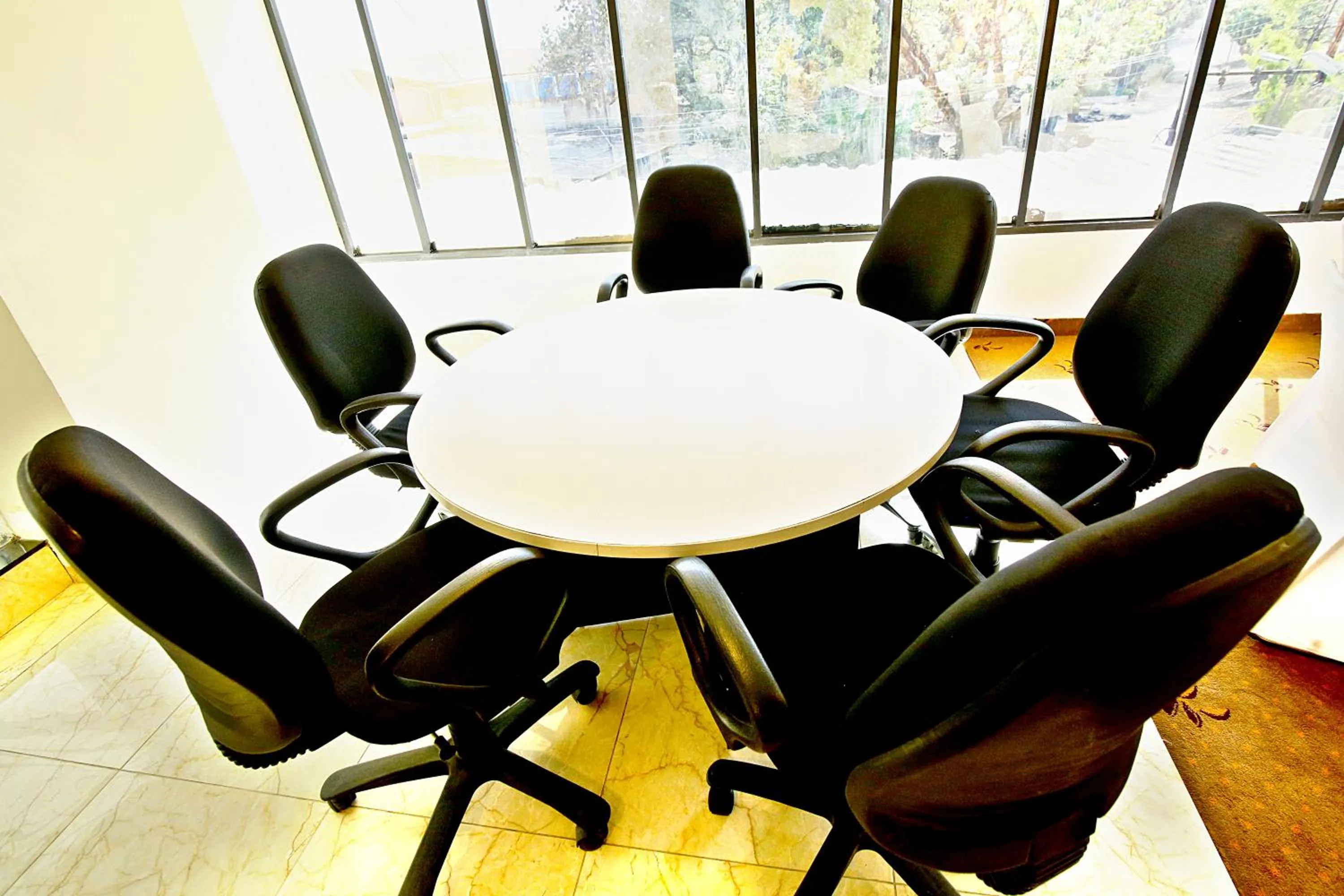 Seating area in Hotel Solaris