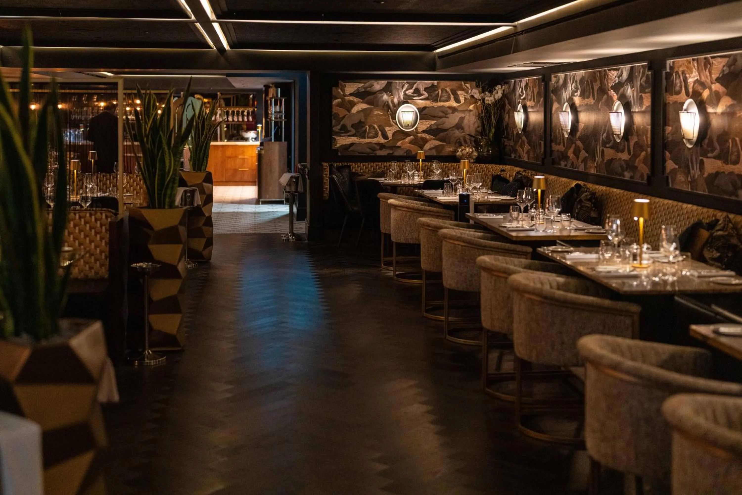 Restaurant/places to eat in Hotel Gotham Newcastle