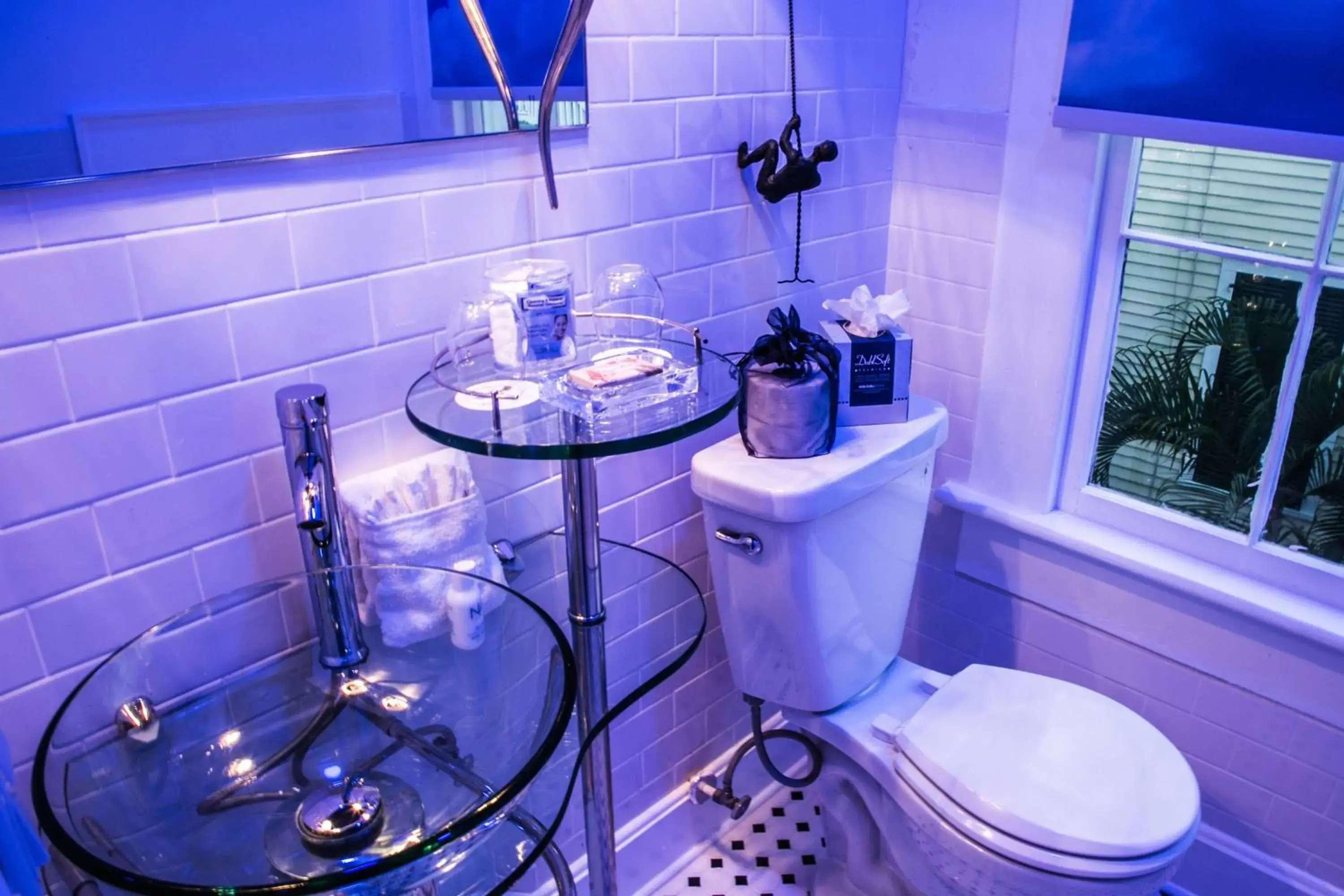 Photo of the whole room in The Saint Hotel Key West, Autograph Collection, Adult Only Photo of the whole room in The Saint Hotel Key West, Autograph Collection, Adult Only