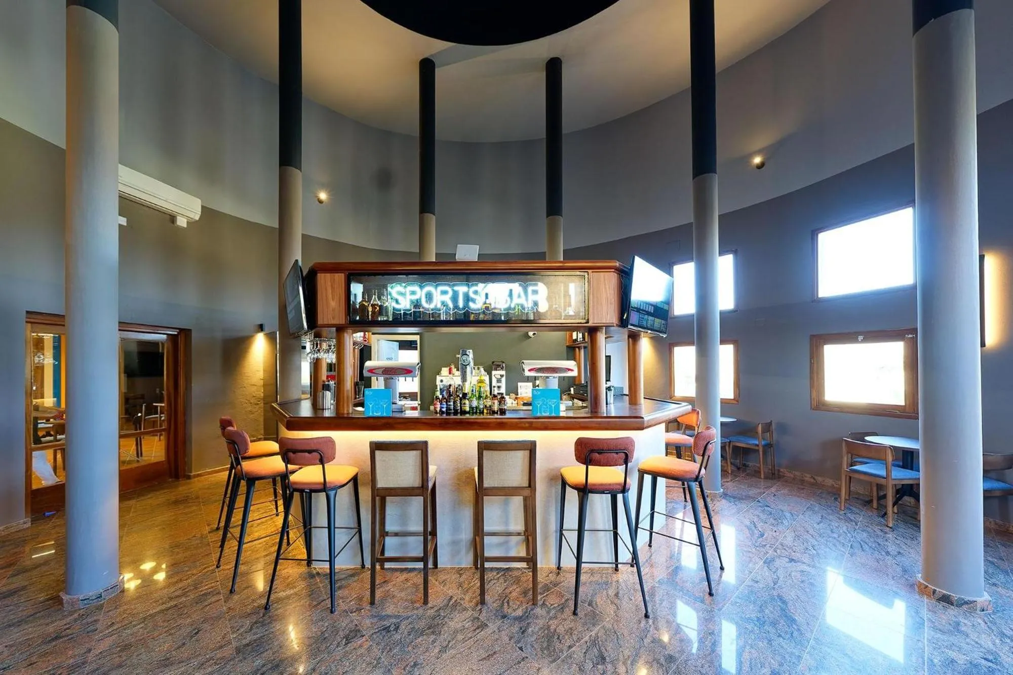 Lounge or bar in Sport Hotel Monte Feliz - powered by Playitas