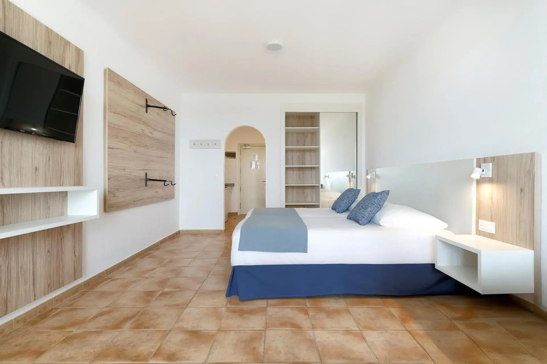 Photo of the whole room, Bed in Sport Hotel Monte Feliz - powered by Playitas Photo of the whole room, Bed in Sport Hotel Monte Feliz - powered by Playitas