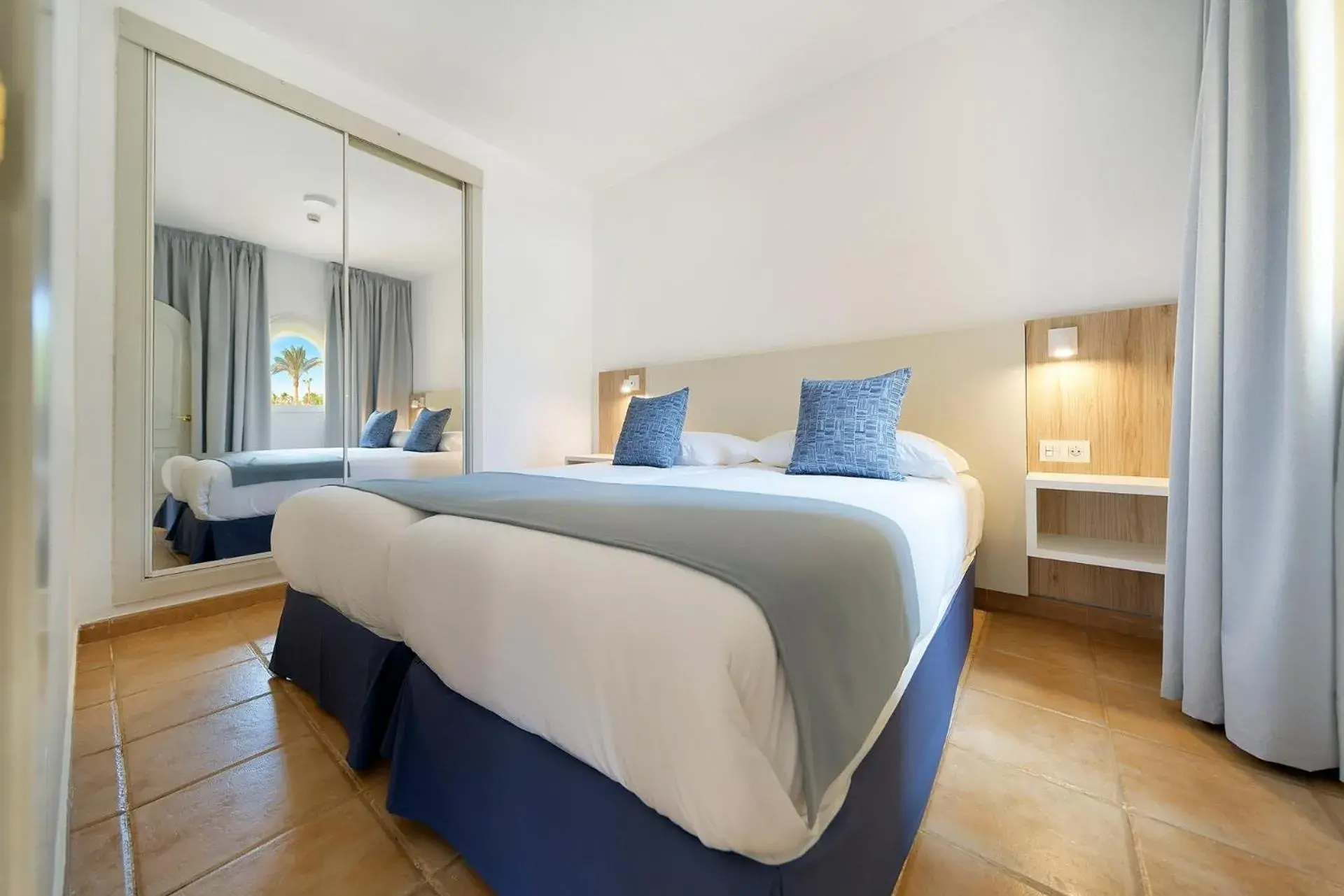 Photo of the whole room, Bed in Sport Hotel Monte Feliz - powered by Playitas Photo of the whole room, Bed in Sport Hotel Monte Feliz - powered by Playitas