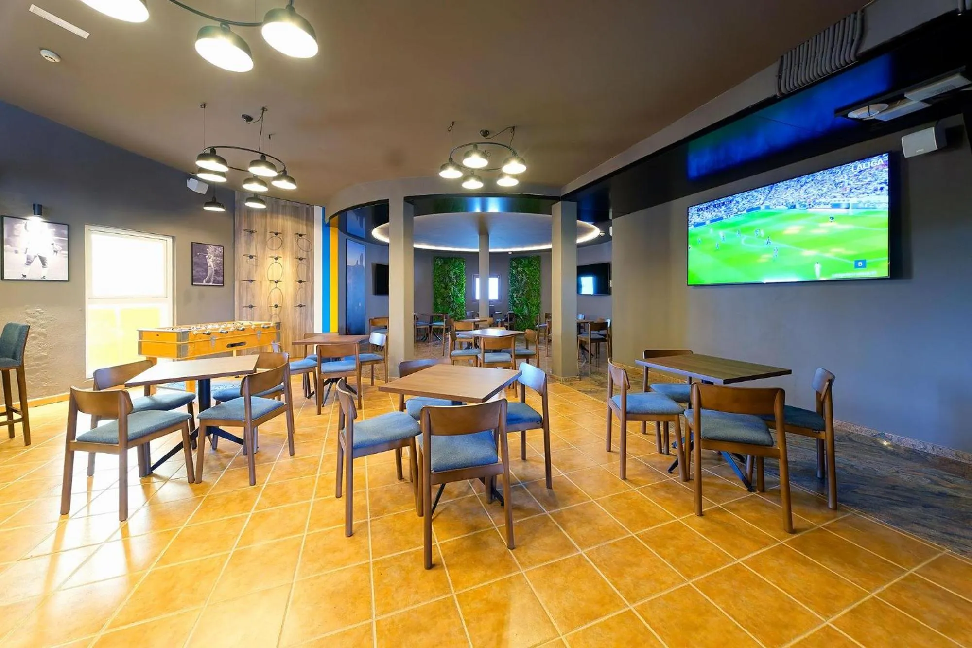 Restaurant/places to eat in Sport Hotel Monte Feliz - powered by Playitas