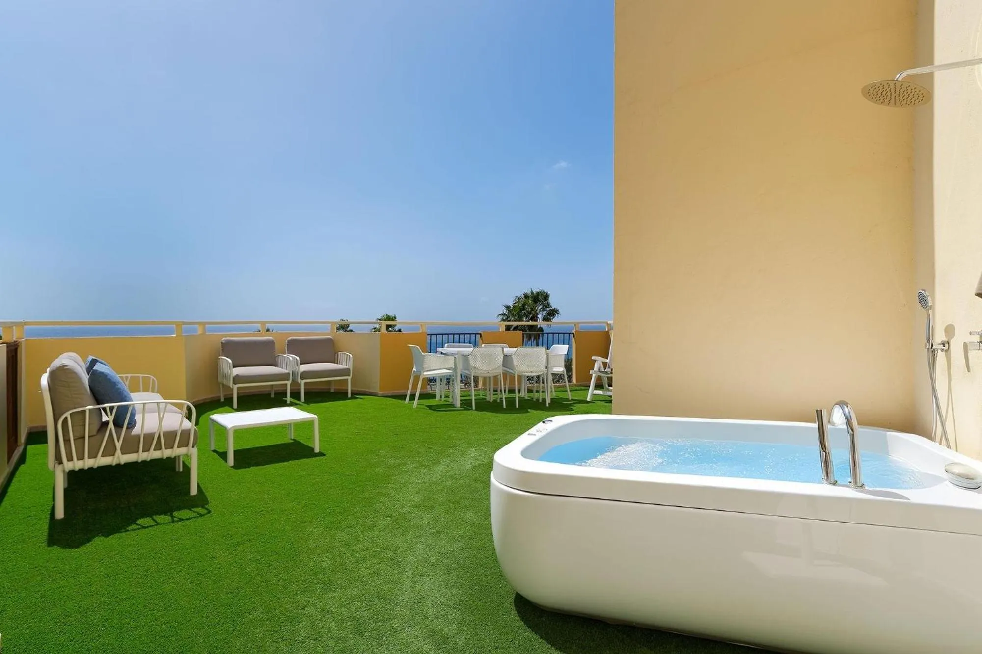 Photo of the whole room in Sport Hotel Monte Feliz - powered by Playitas