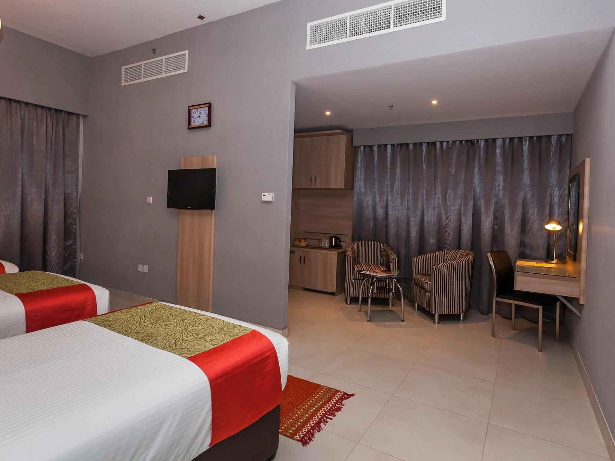 Bedroom, Bed in Florida Square Hotel (Previously known Flora Square Hotel)