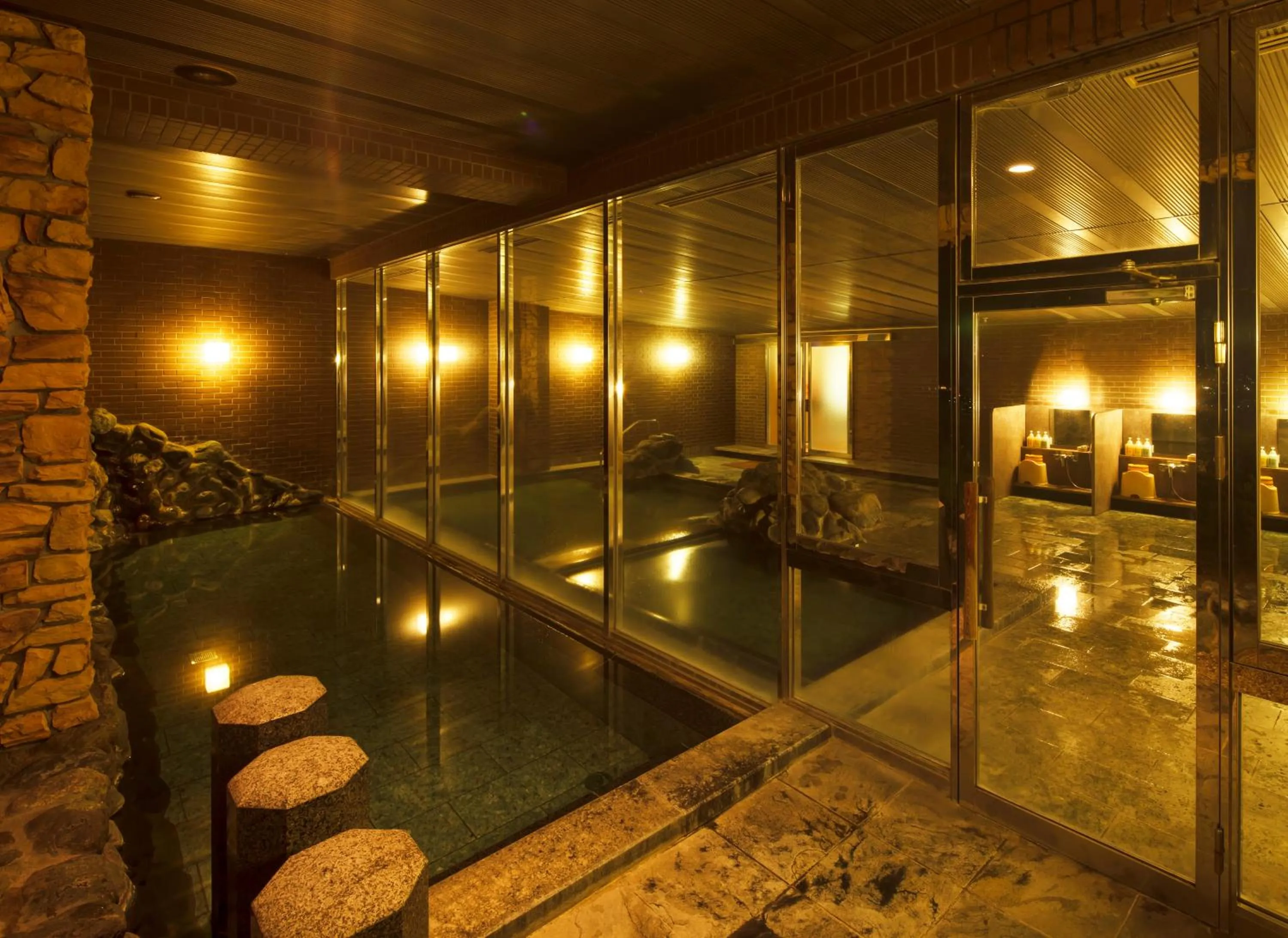 Hot Spring Bath in Fruit Park Fujiya Hotel