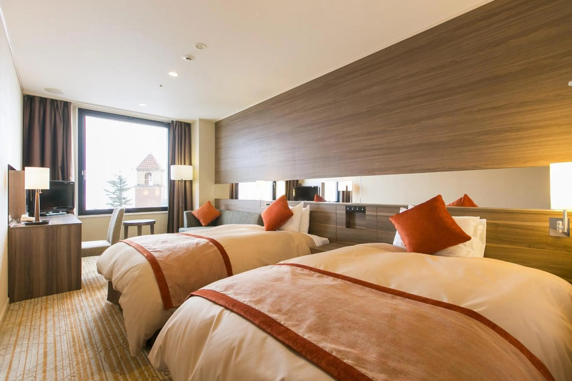 Photo of the whole room, Bed in Fruit Park Fujiya Hotel