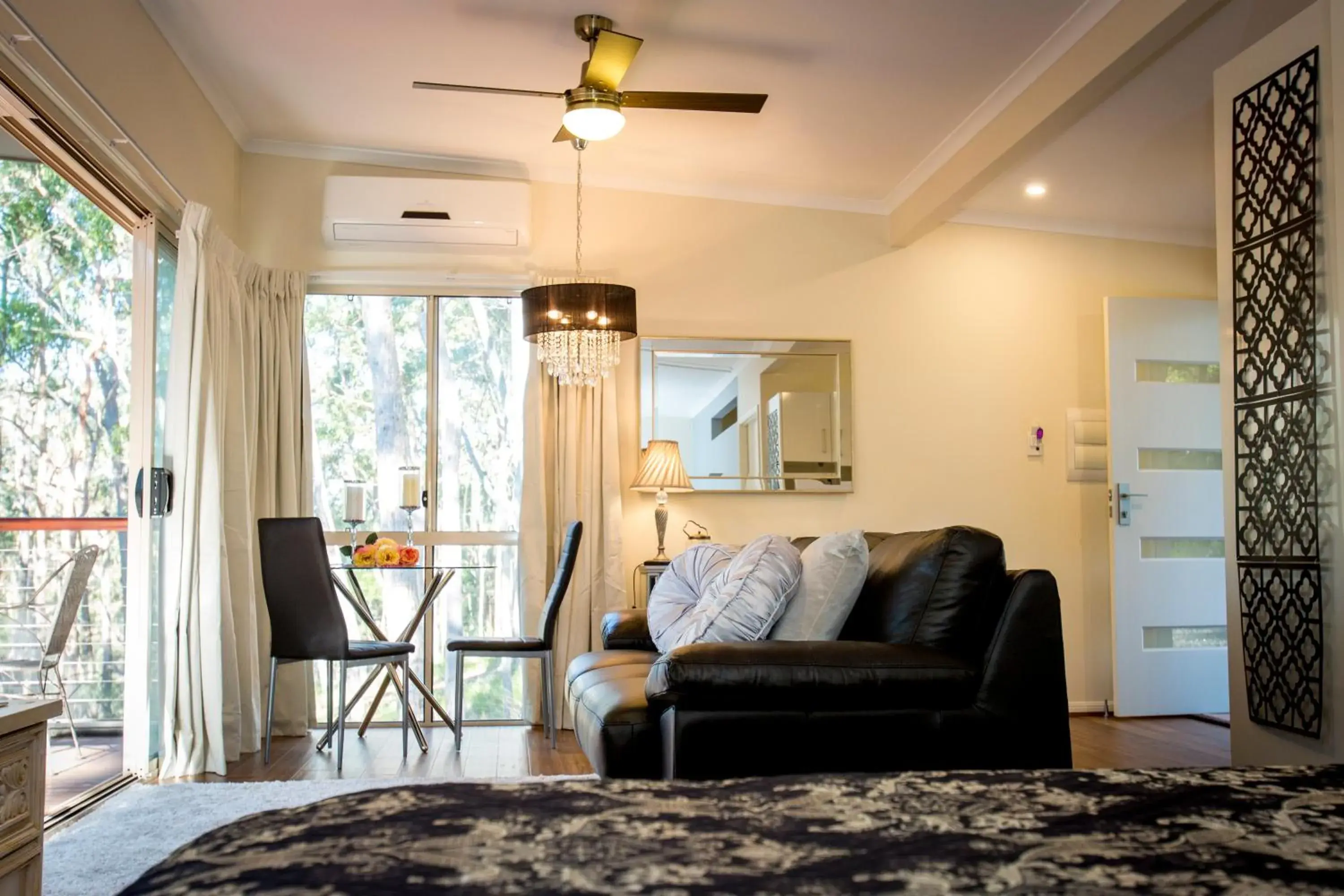 Living room in Mt Cotton Retreat Living room in Mt Cotton Retreat