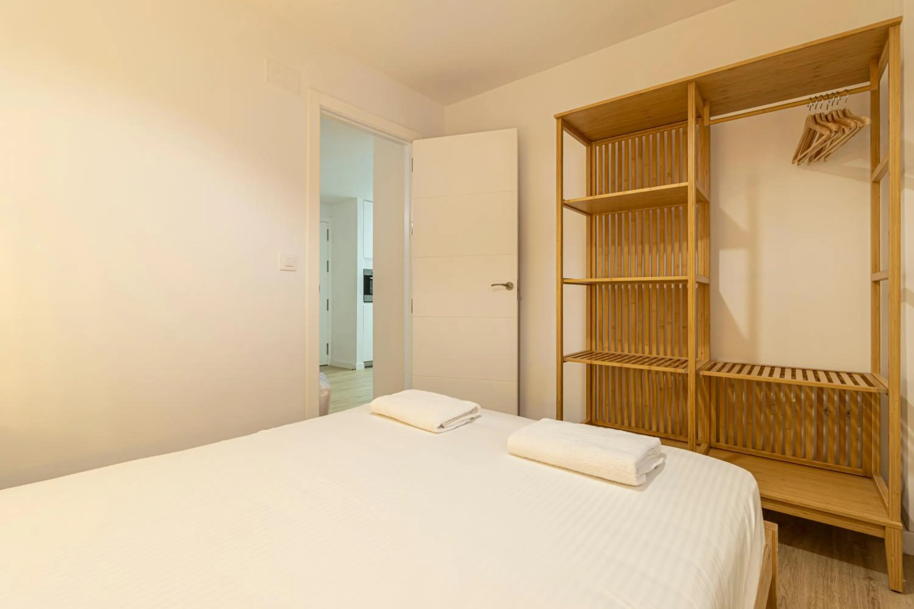 Bed in Allo Apartments Morenos II 1ºC Centro 2 Habitaciones