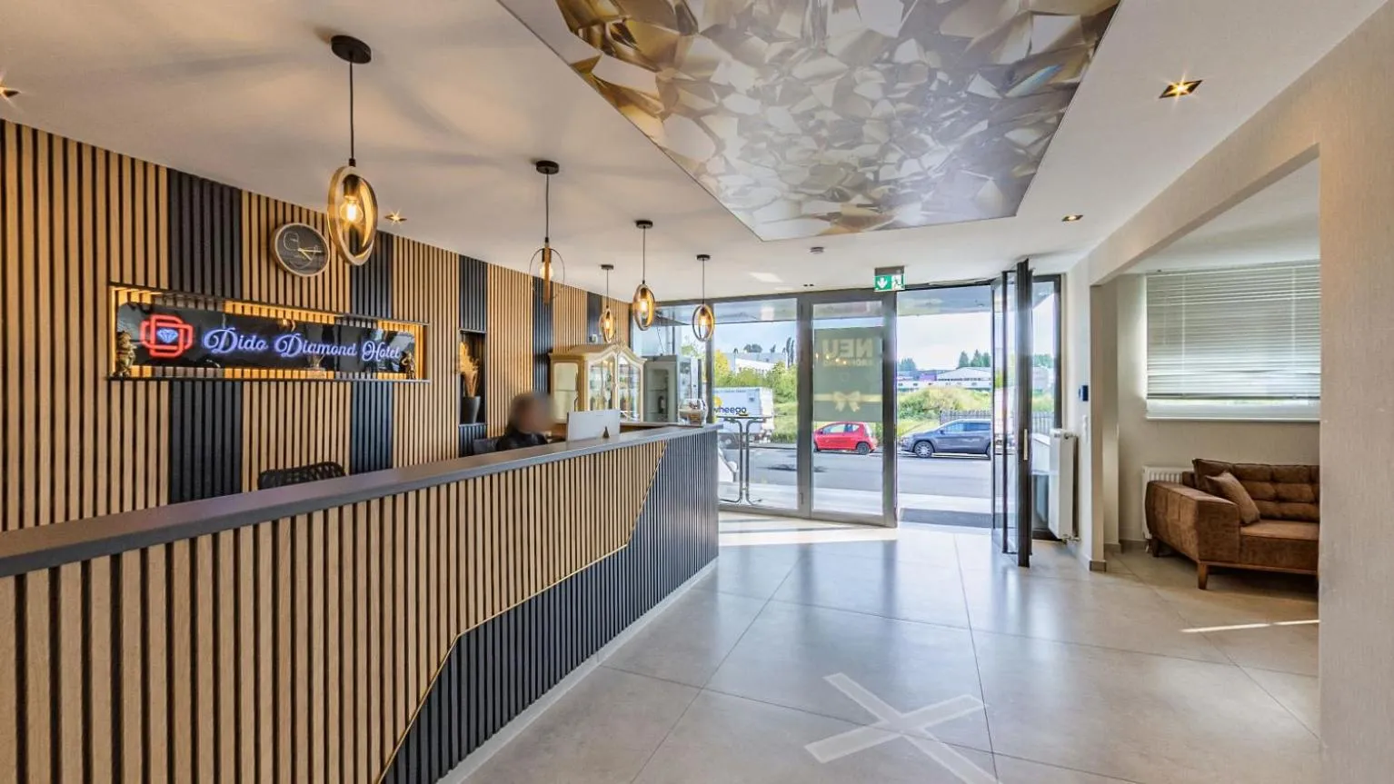 Lobby or reception in DiDo Diamond Hotel