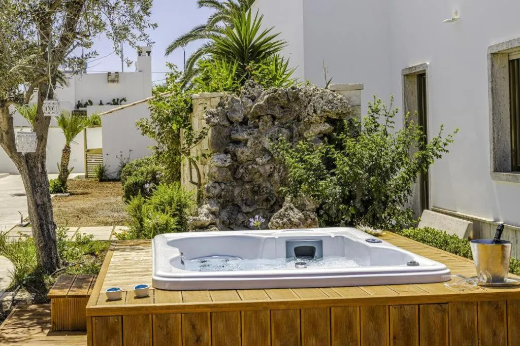 Hot Tub in Le Gemelle Boutique Hotel