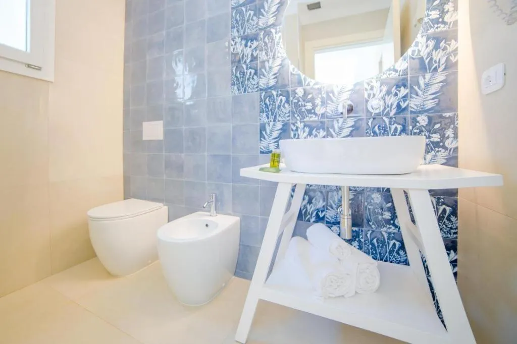 Toilet in Le Gemelle Boutique Hotel