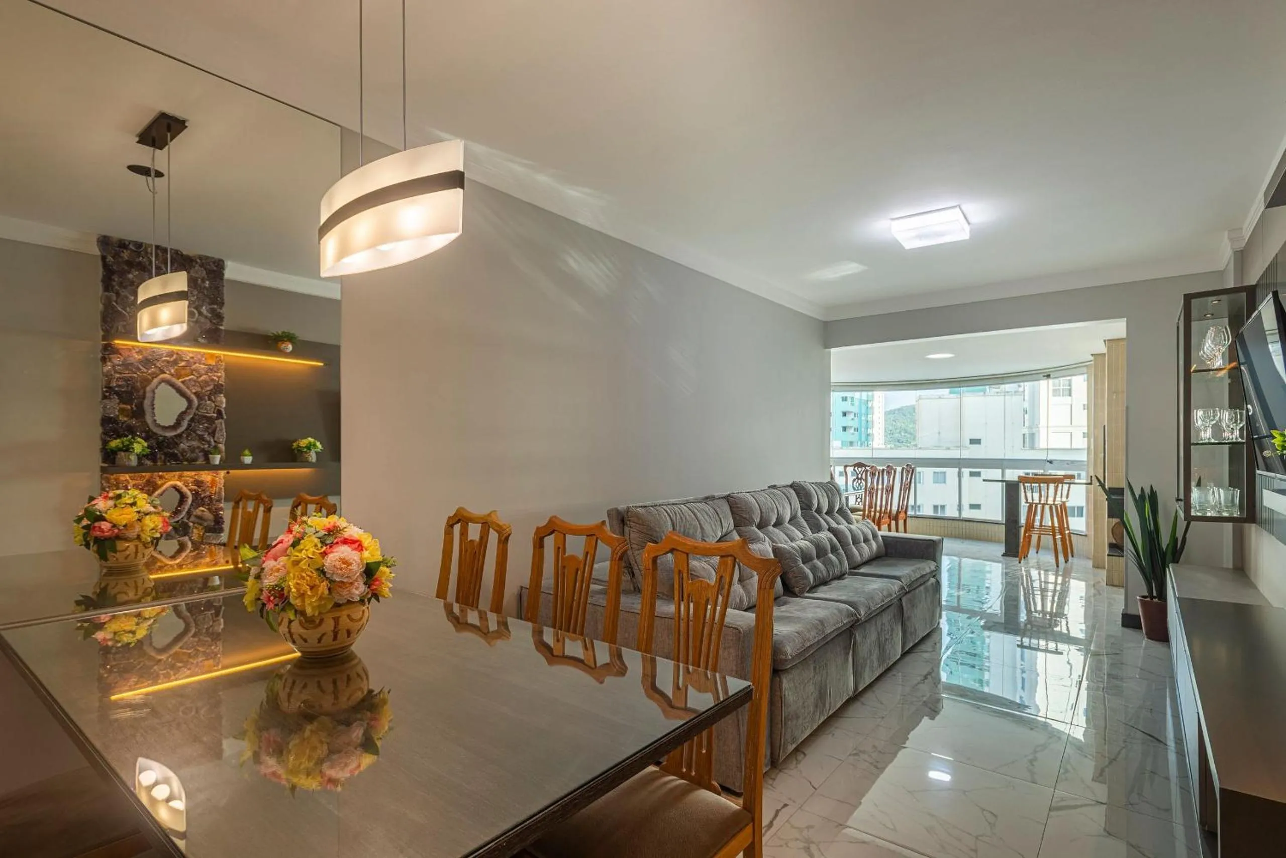 Living room in ITNC143- Frente ao mar! Amplo ap com 3 quartos+3WC