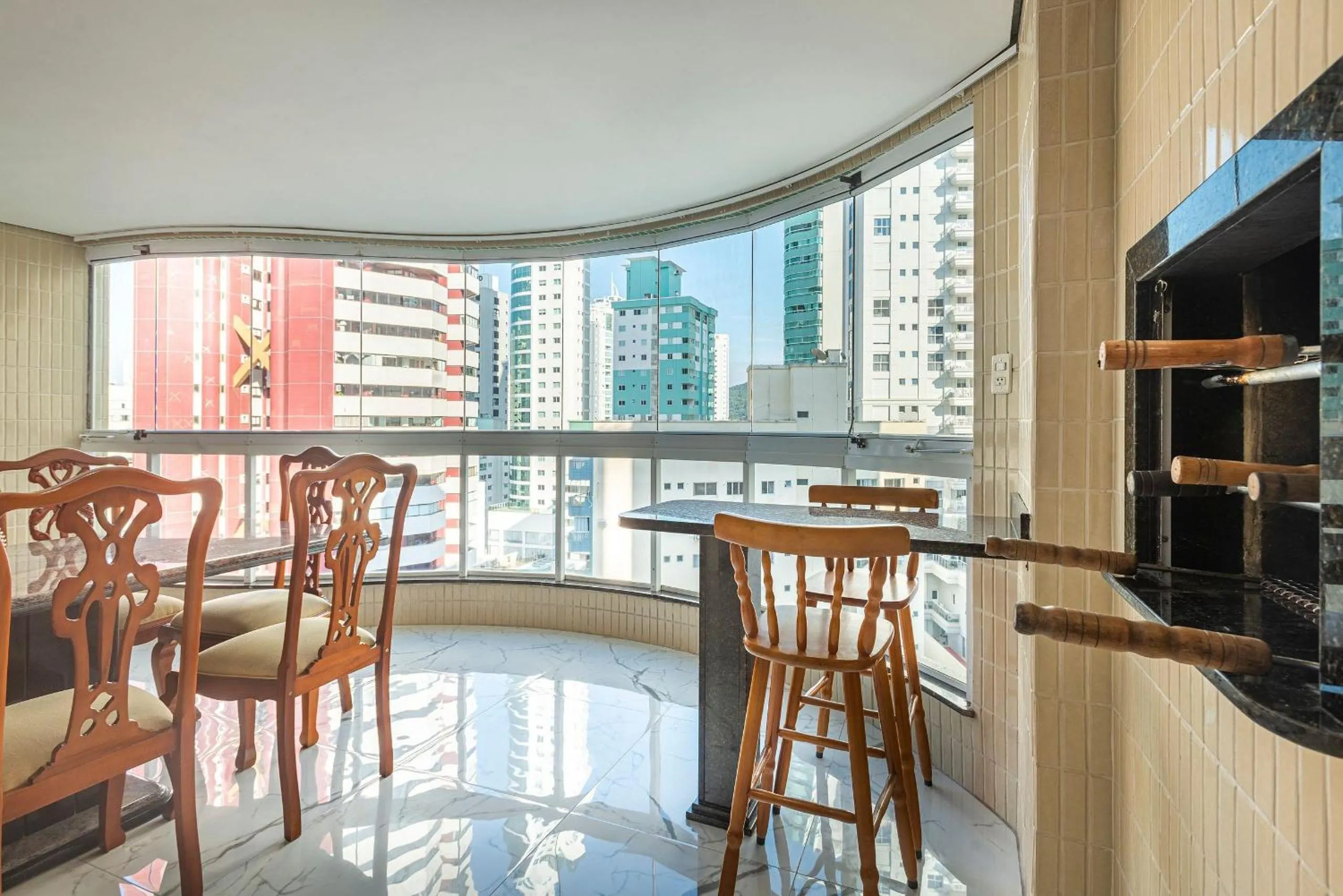 Balcony/Terrace in ITNC143- Frente ao mar! Amplo ap com 3 quartos+3WC