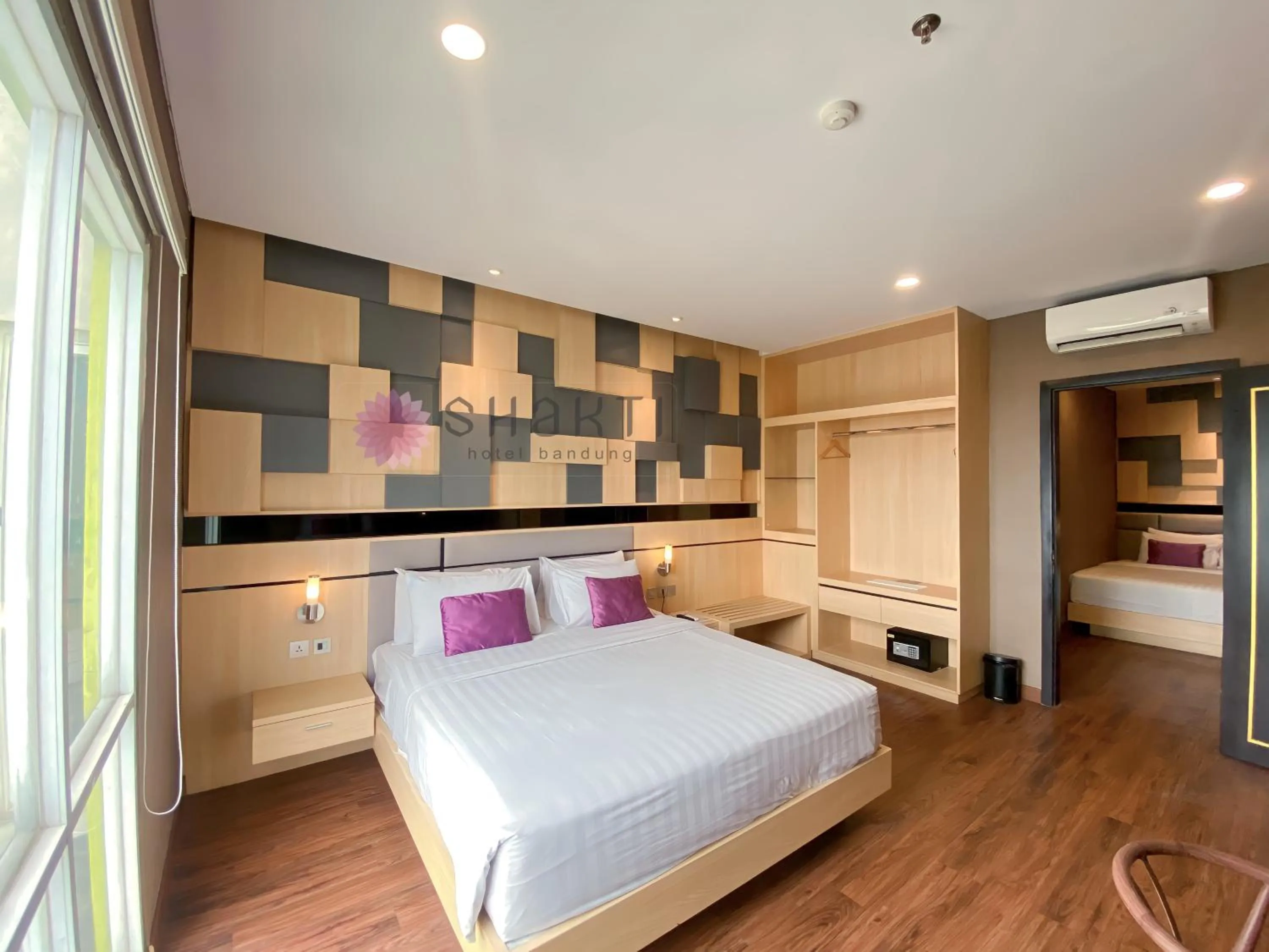 Bed in Shakti Hotel Bandung
