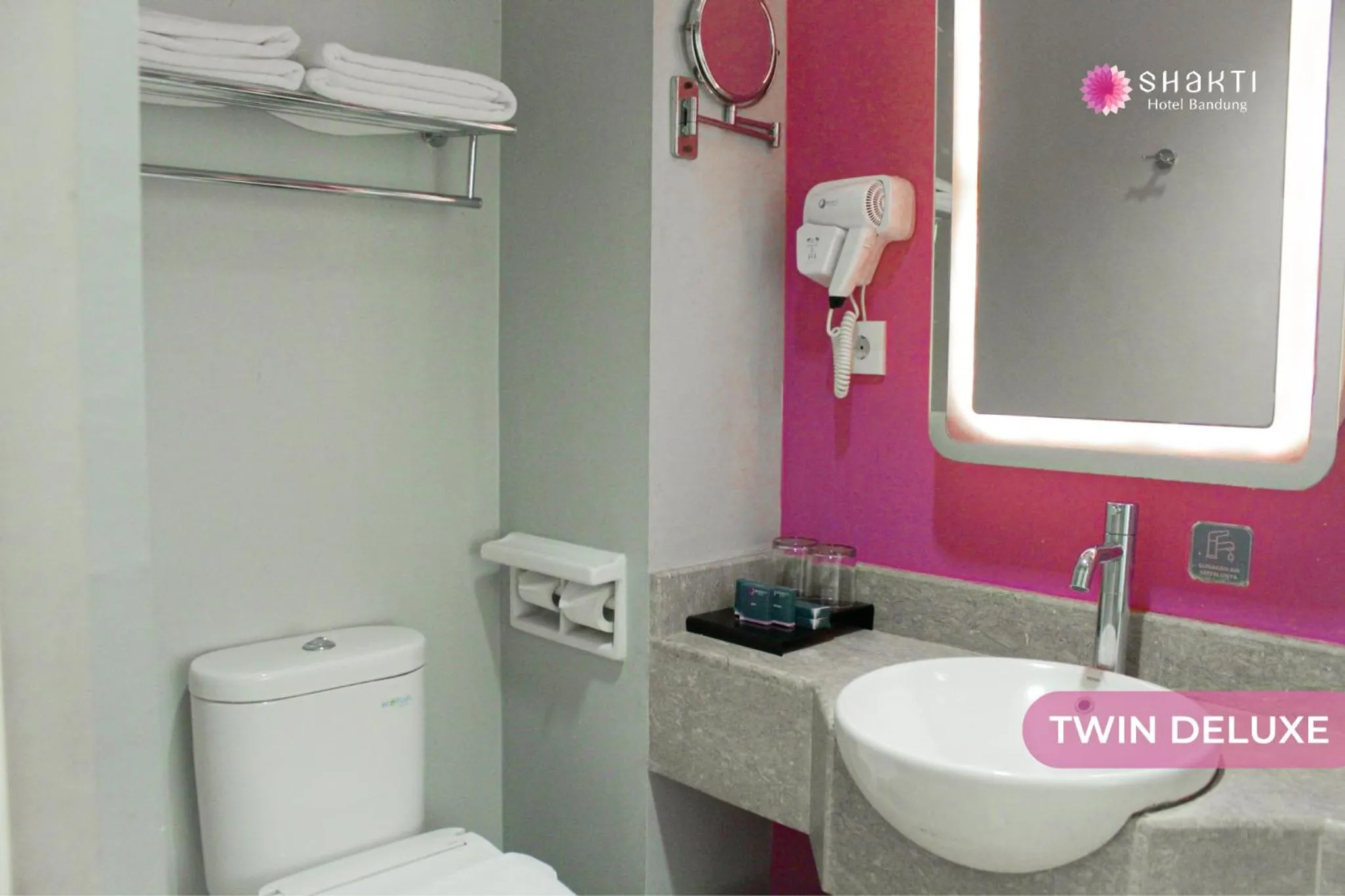 Bathroom in Shakti Hotel Bandung