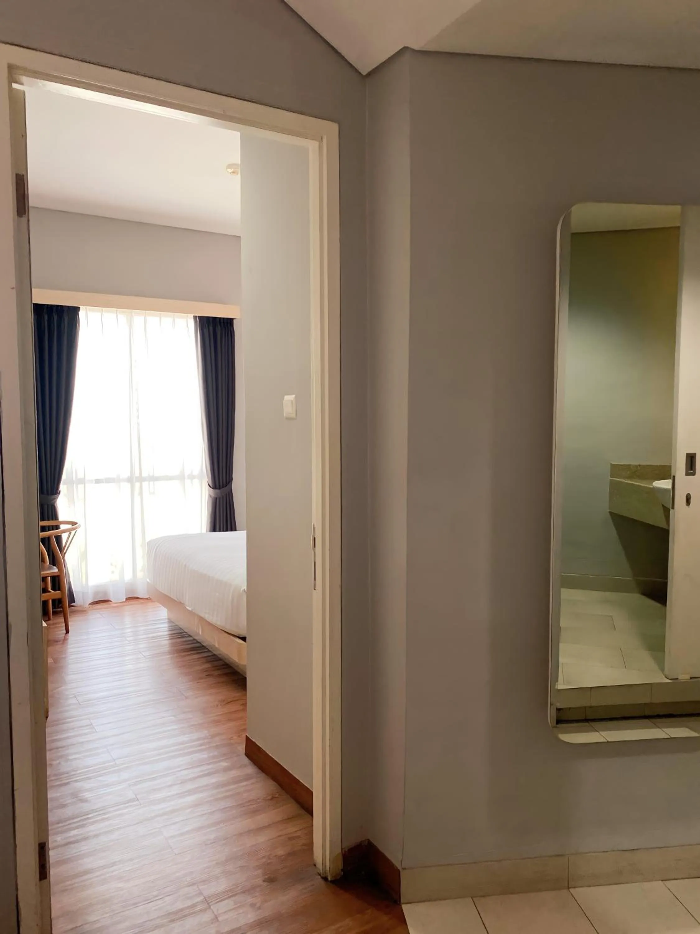 View (from property/room), Bed in Shakti Hotel Bandung