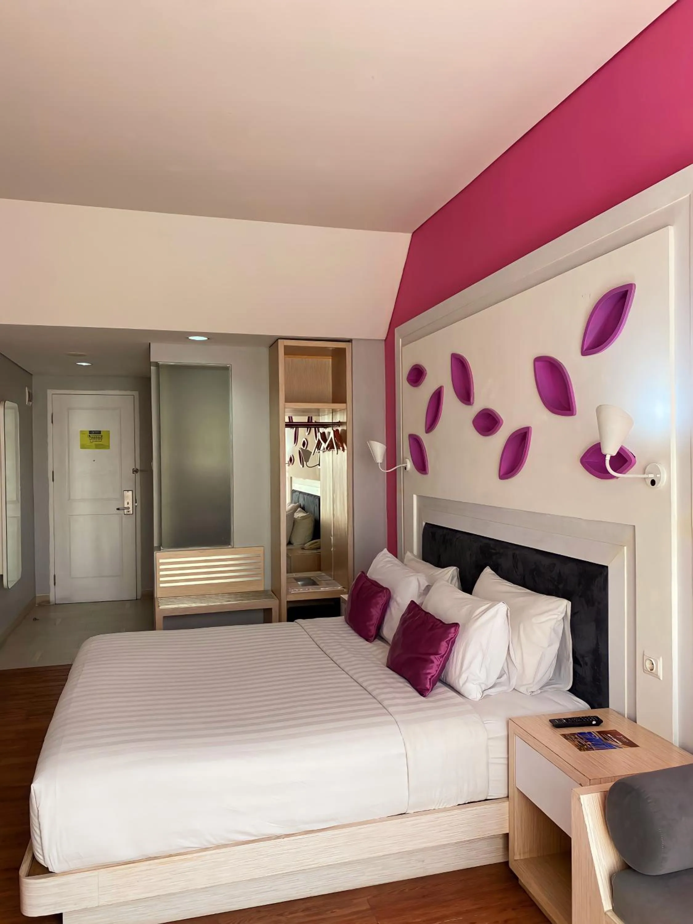 Bedroom, Bed in Shakti Hotel Bandung