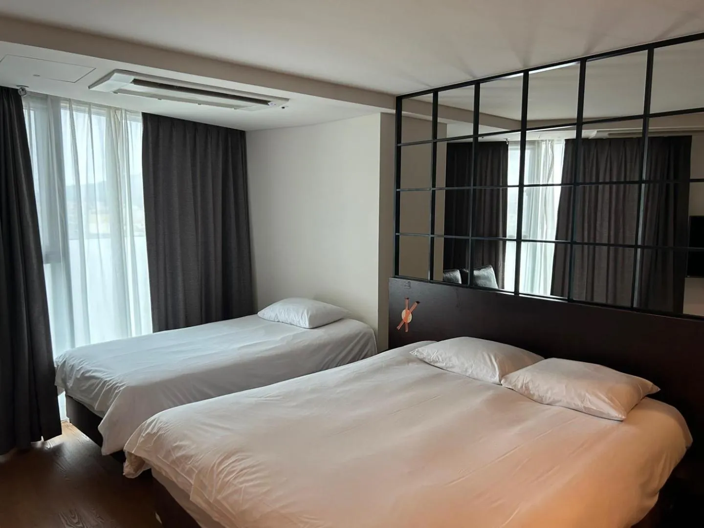 Bedroom, Bed in Sungsan Marina Hotel