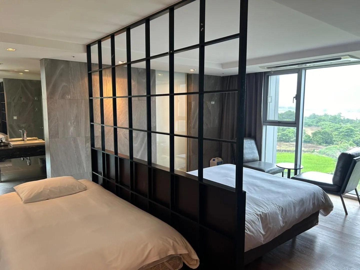 Bedroom, Bed in Sungsan Marina Hotel