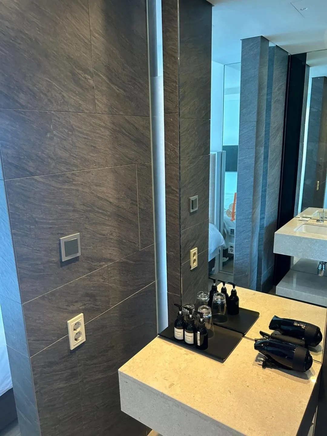 Bathroom in Sungsan Marina Hotel