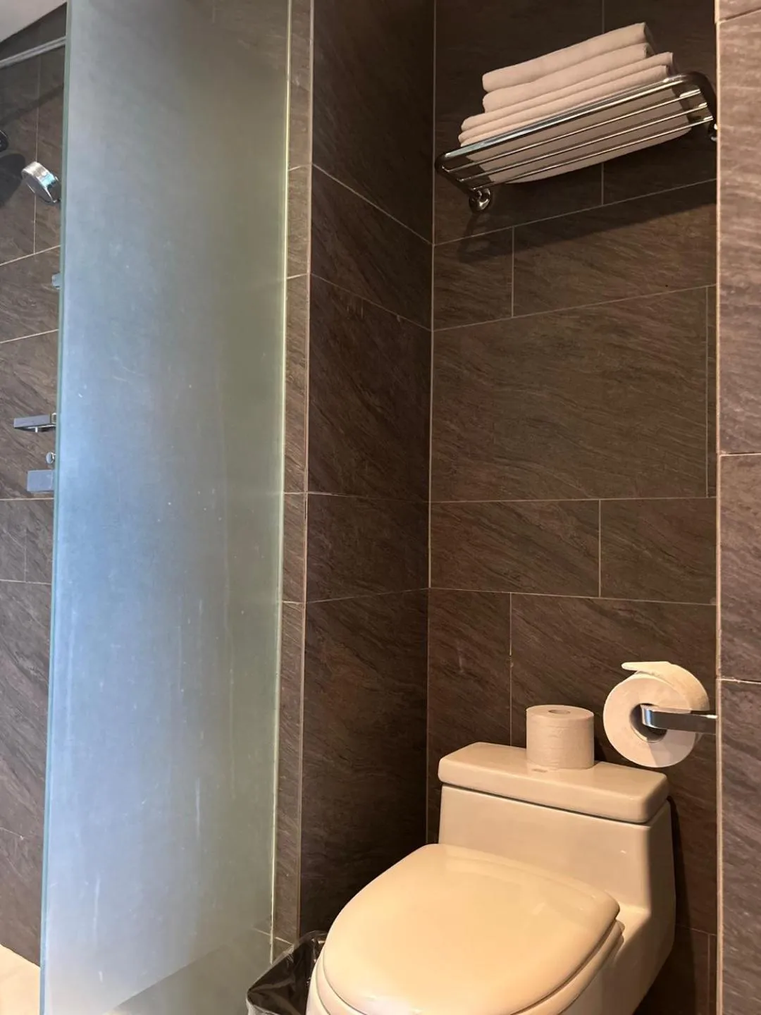 Toilet in Sungsan Marina Hotel