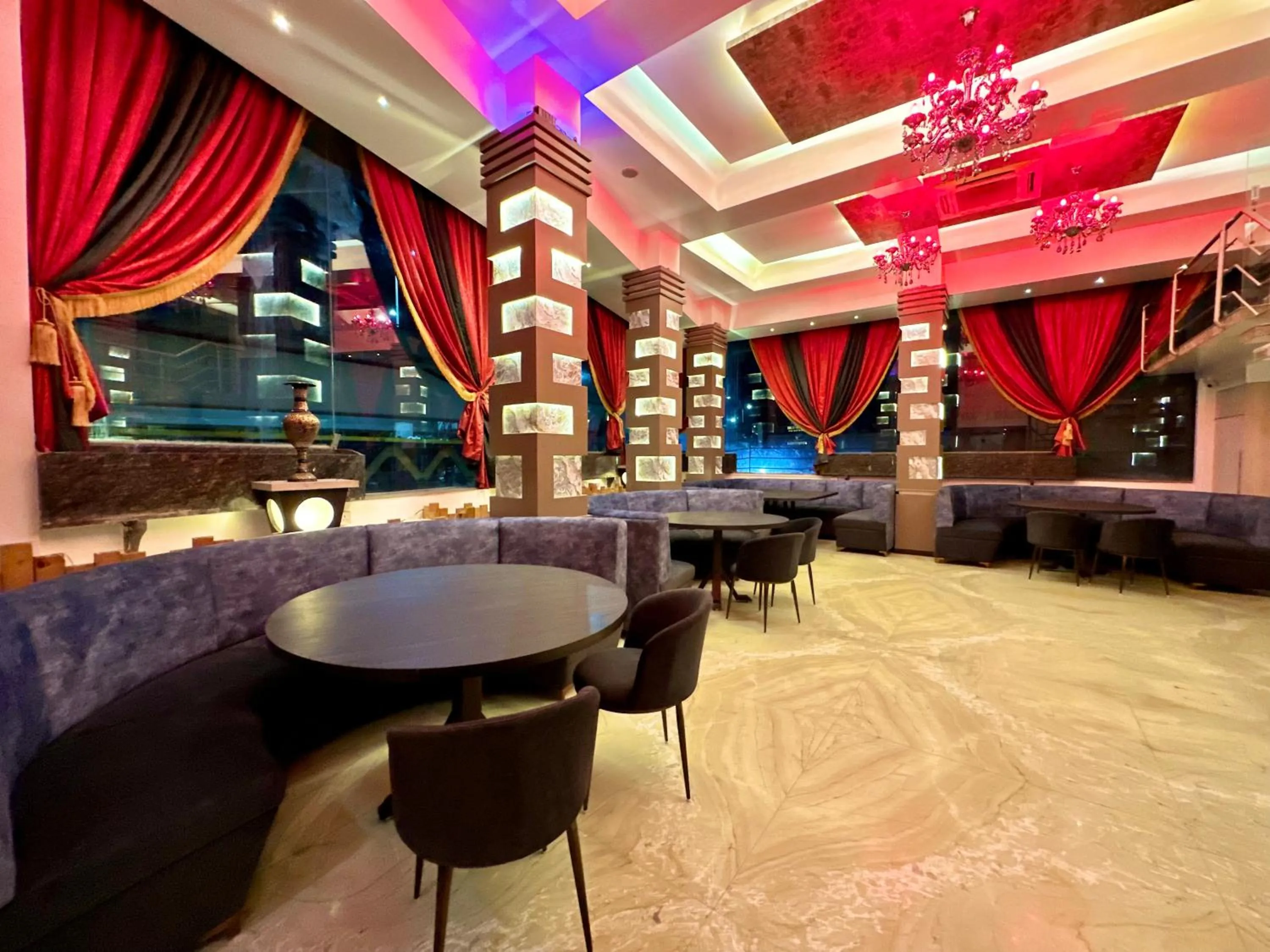 Restaurant/places to eat in TAKHT- Executive Suites and Rooms