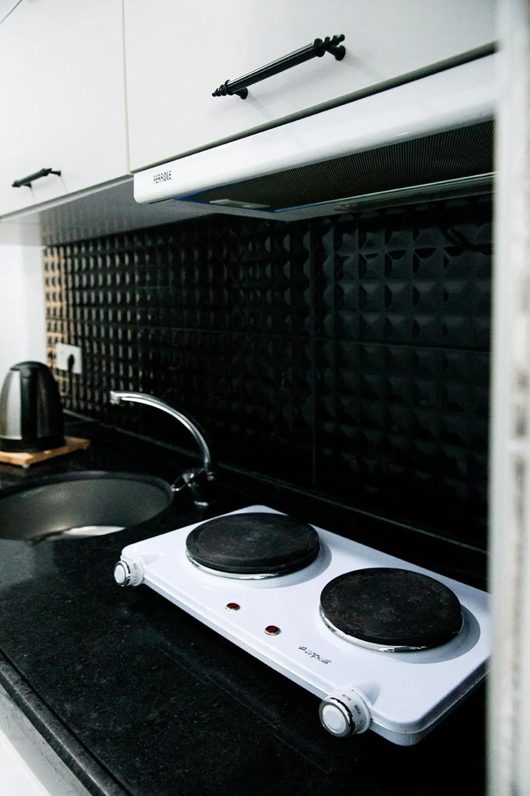 Kitchen or kitchenette in Beans House Suite 8-26