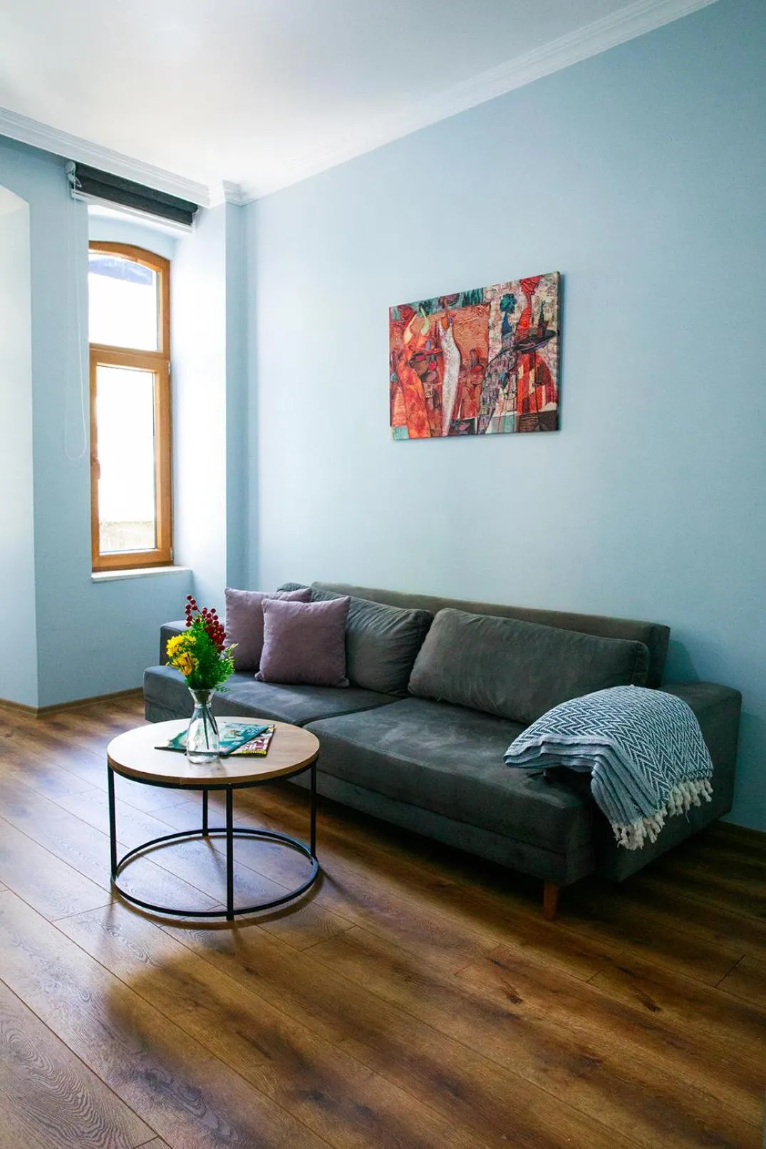 Living room in Beans House Suite 8-26