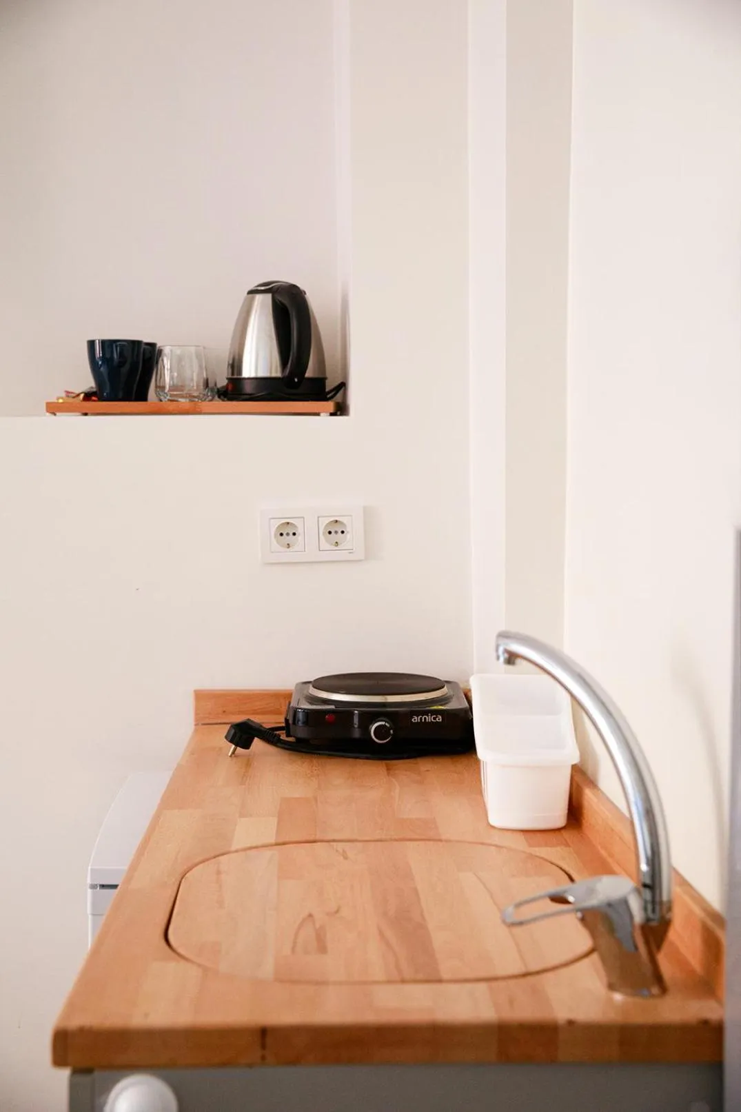 Coffee/tea facilities in Beans House Suite 8-26