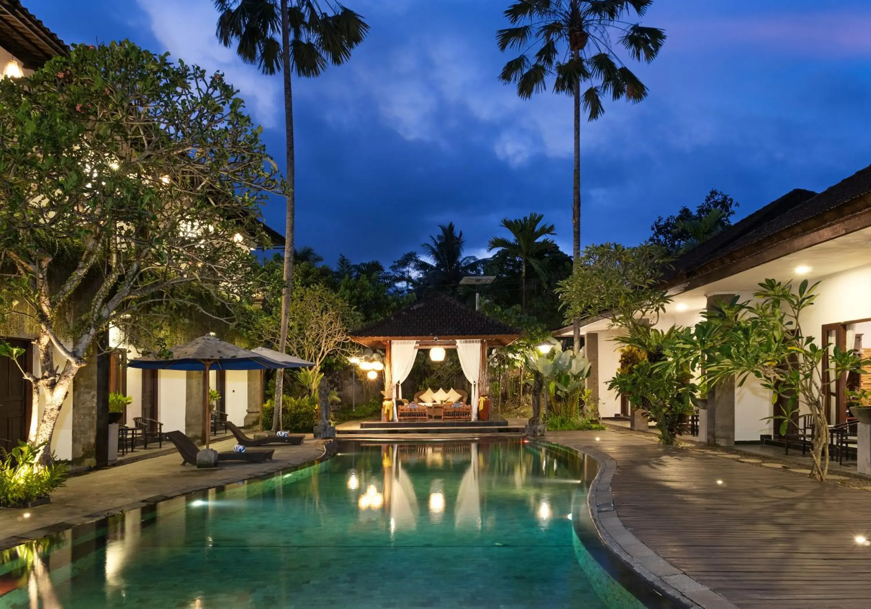 Property building in Ubud Raya Boutique Hotel Property building in Ubud Raya Boutique Hotel
