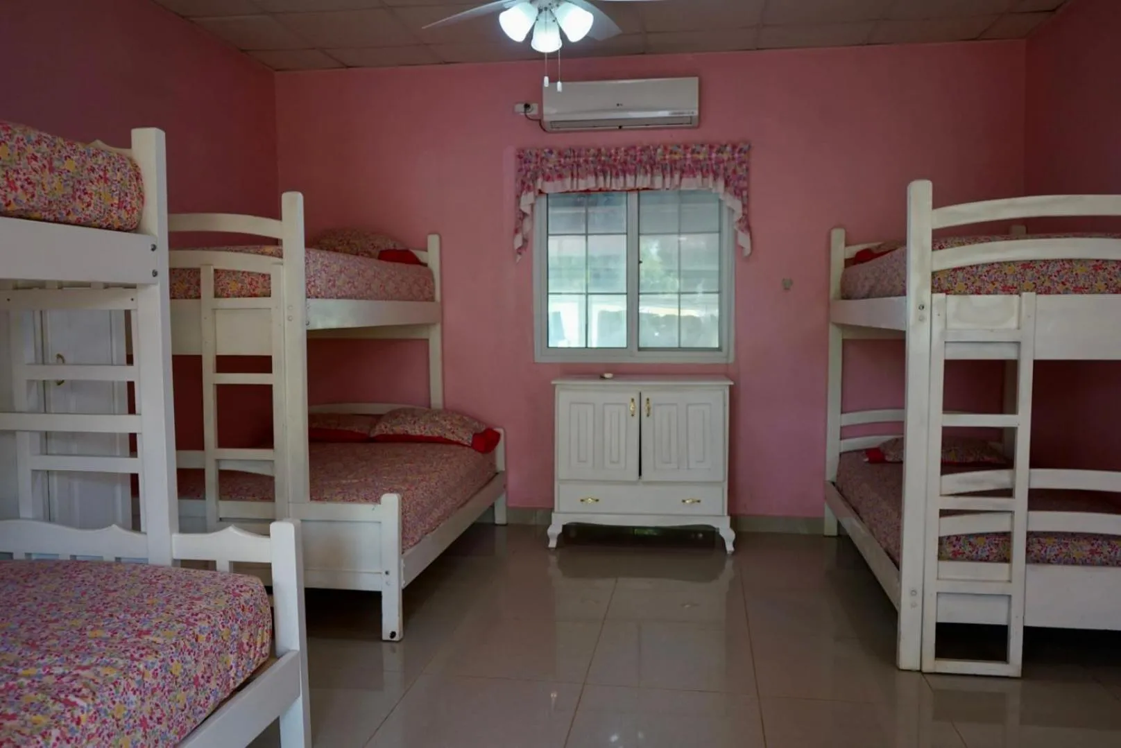 Bed in Cabañas Sherlley