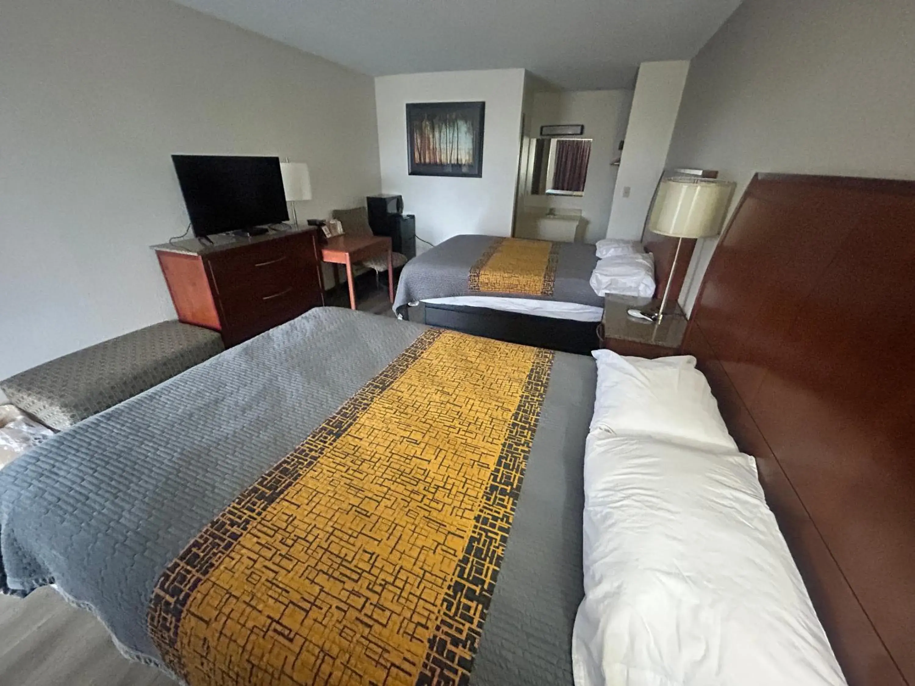 2 Queen Beds Non-Smoking in Budget Inn by Hotel O Greensville I 70 2 Queen Beds Non-Smoking in Budget Inn by Hotel O Greensville I 70