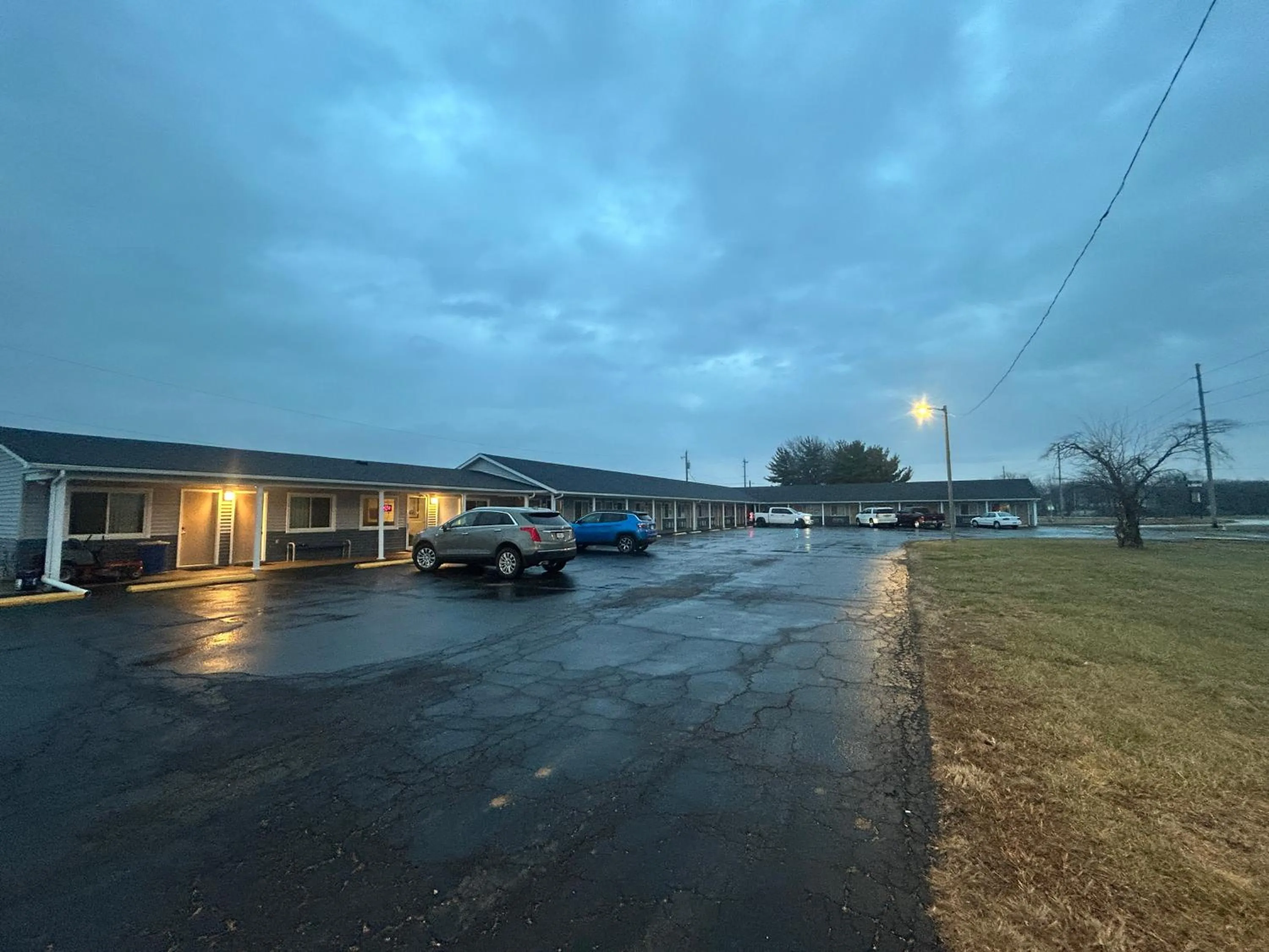 Parking in Budget Inn by Hotel O Greensville I 70