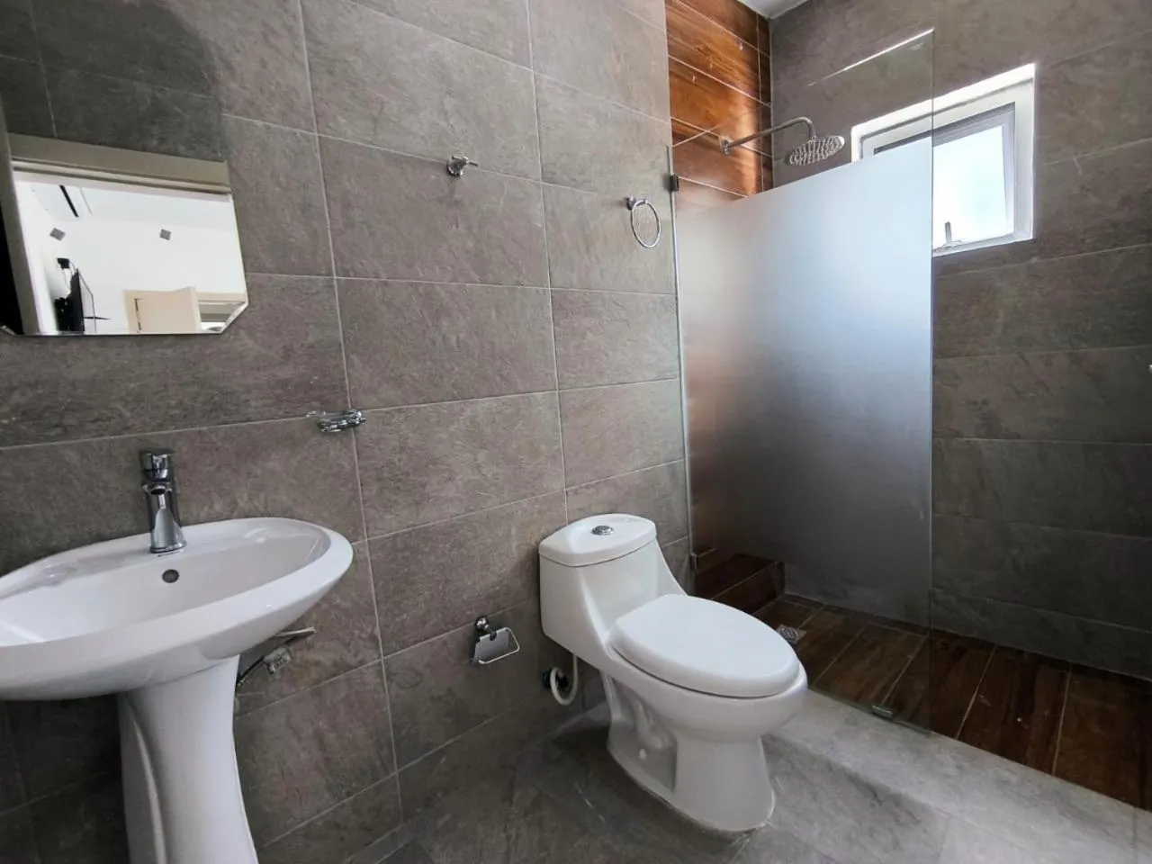 Shower in Apartahotel Señorial