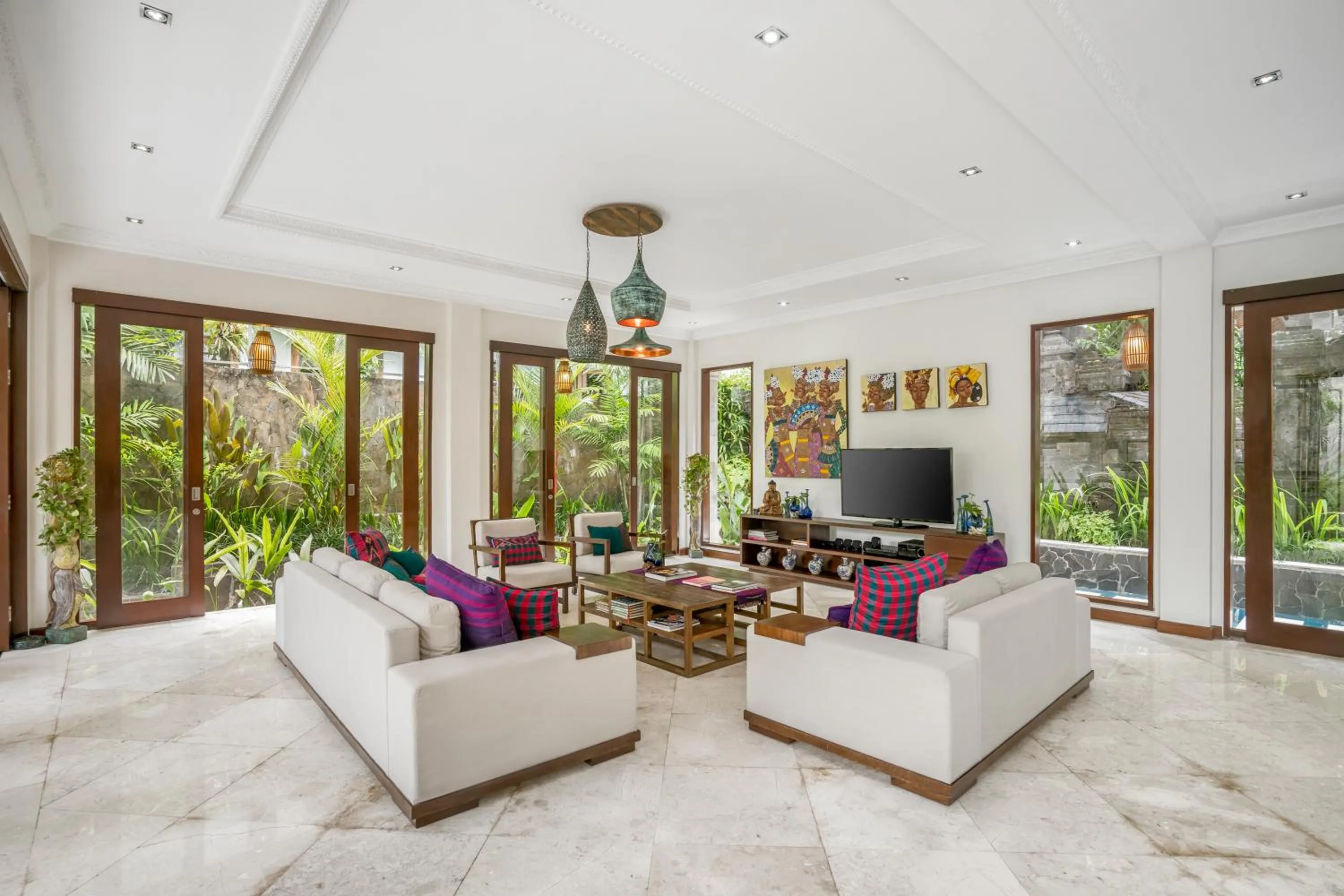 TV and multimedia in Kano Sari Ubud Villas