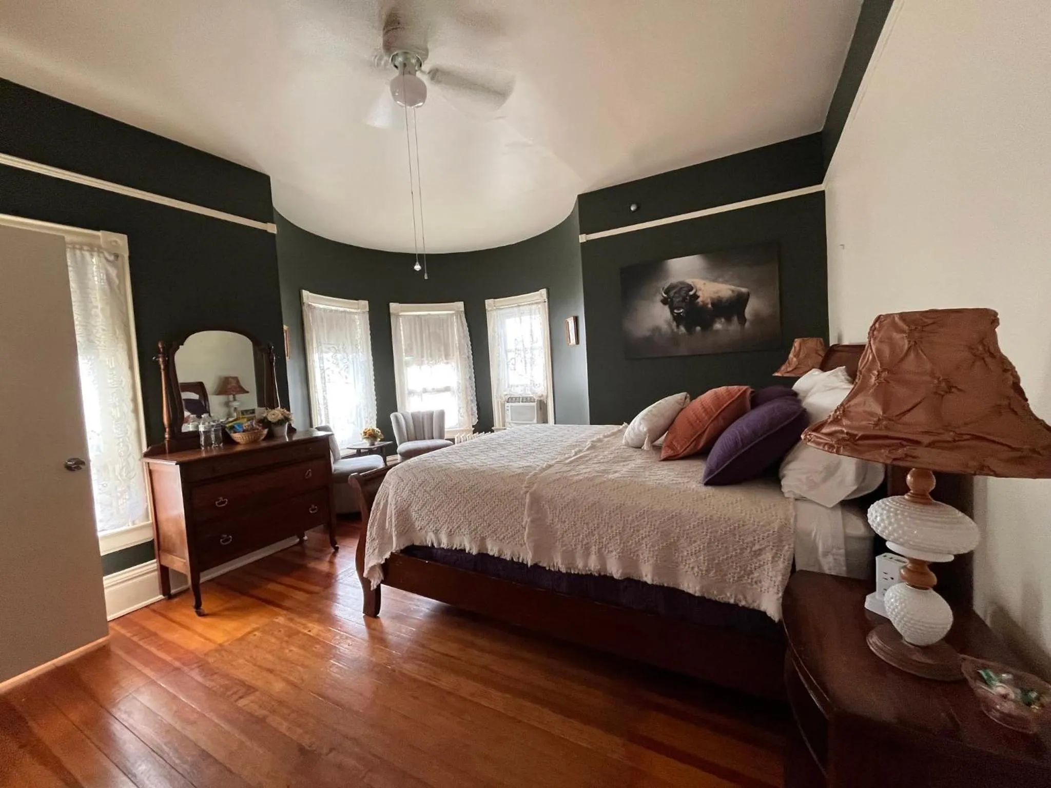 The Boho Buffalo Inn